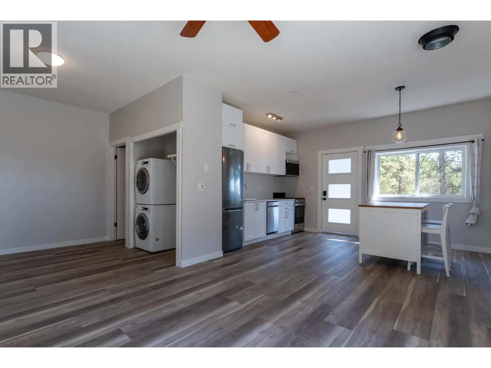 6474 Sierra Drive. Kelowna, British Columbia