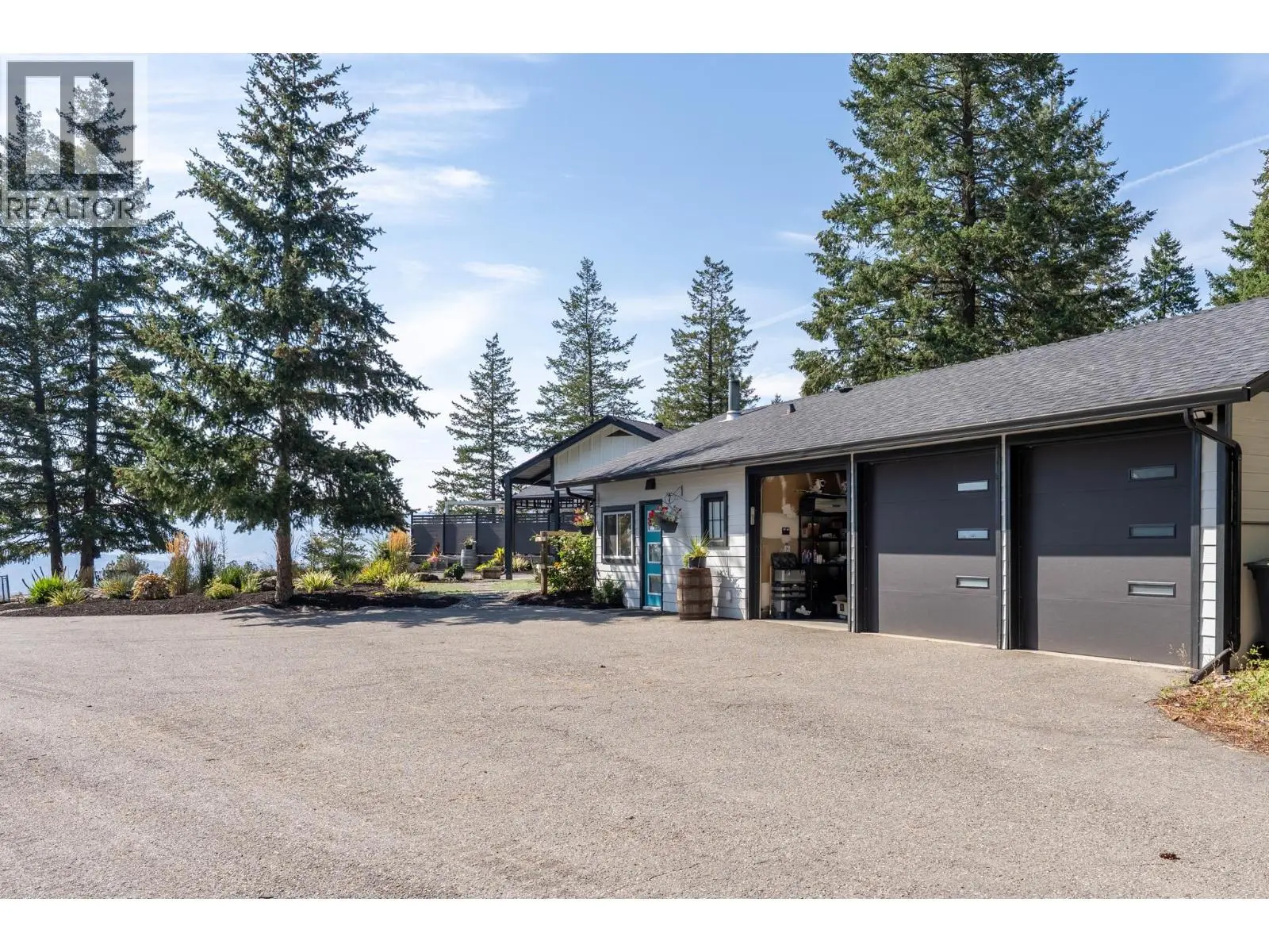 6474 Sierra Drive. Kelowna, British Columbia