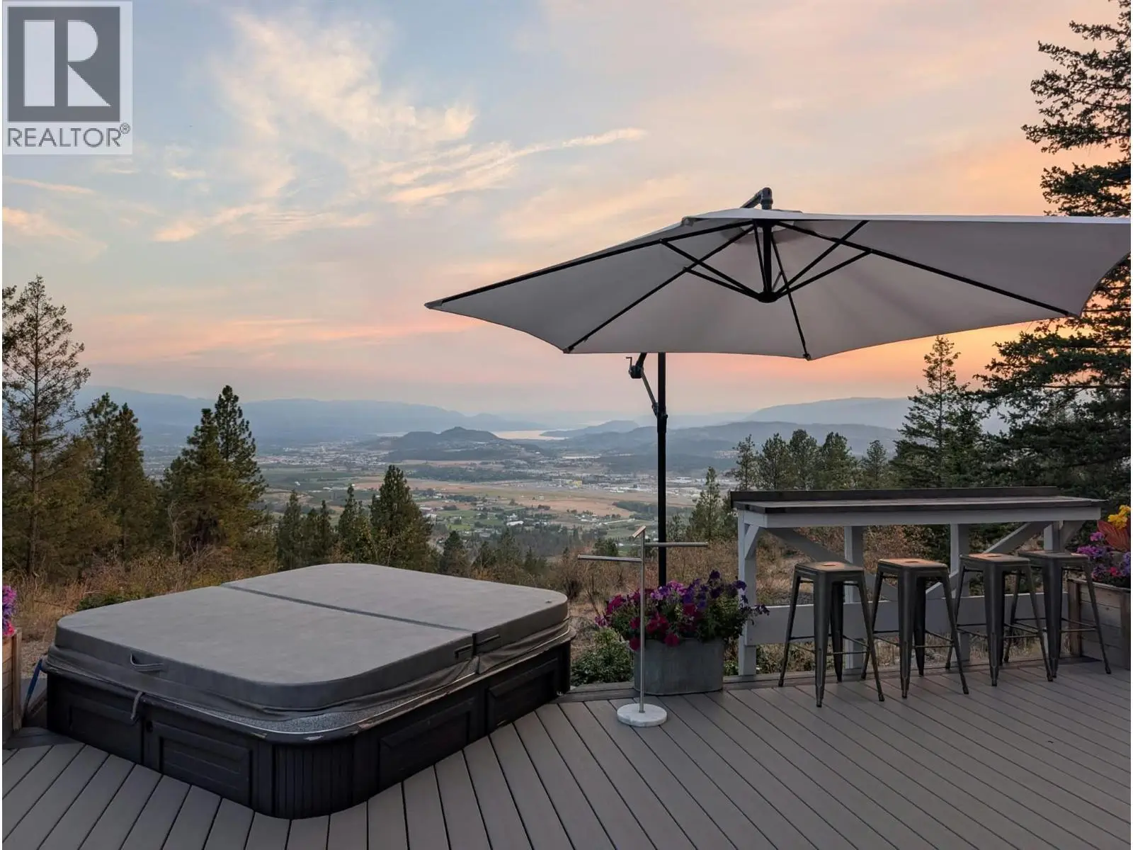 6474 Sierra Drive. Kelowna, British Columbia