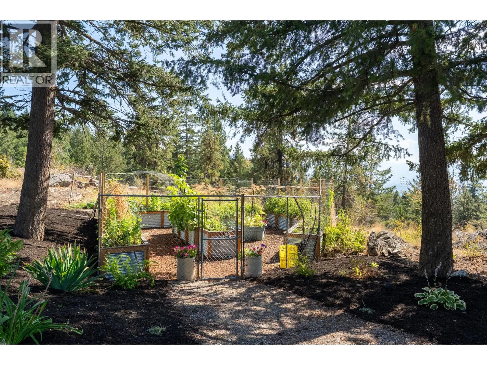 6474 Sierra Drive. Kelowna, British Columbia