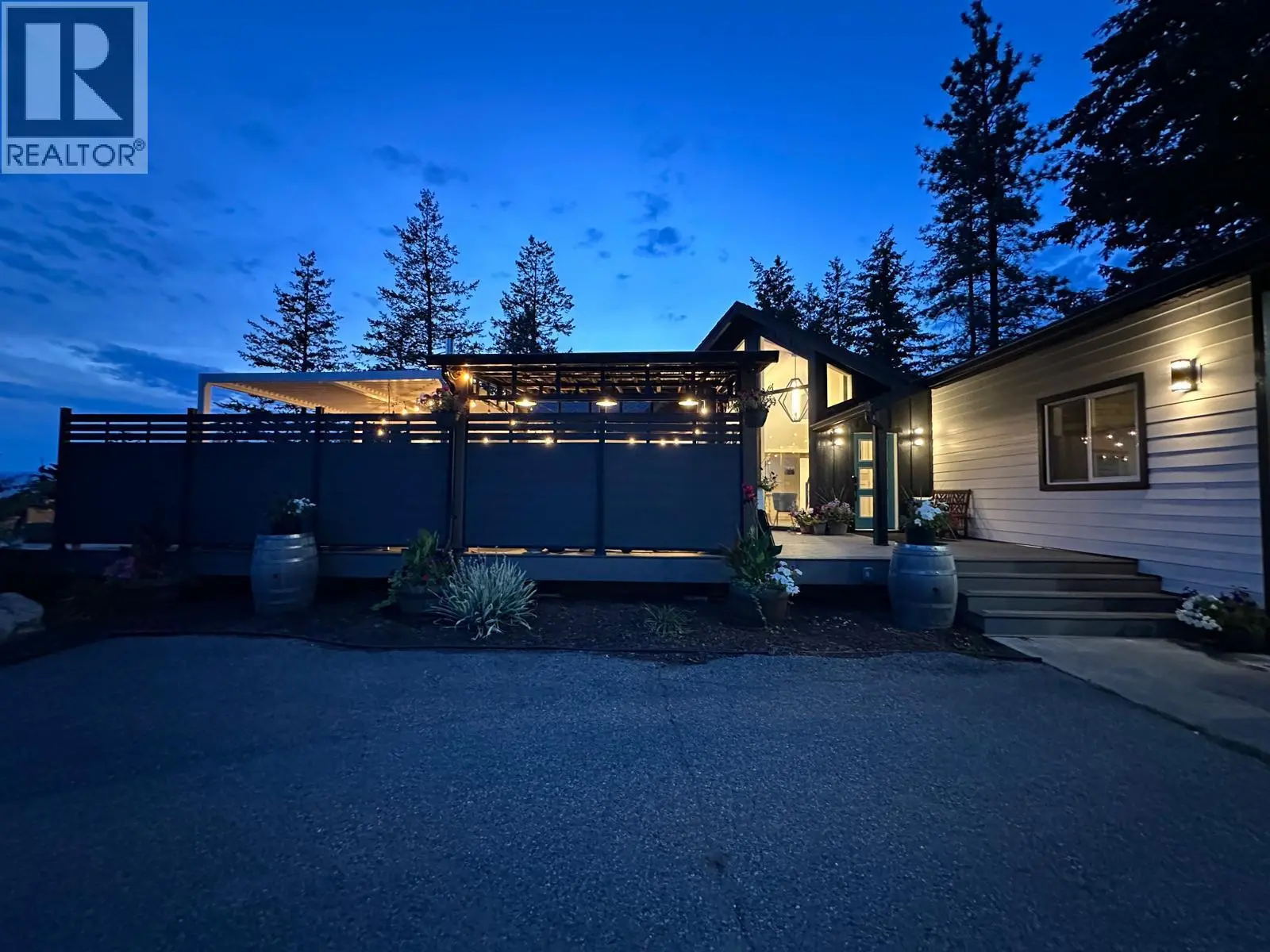 6474 Sierra Drive. Kelowna, British Columbia