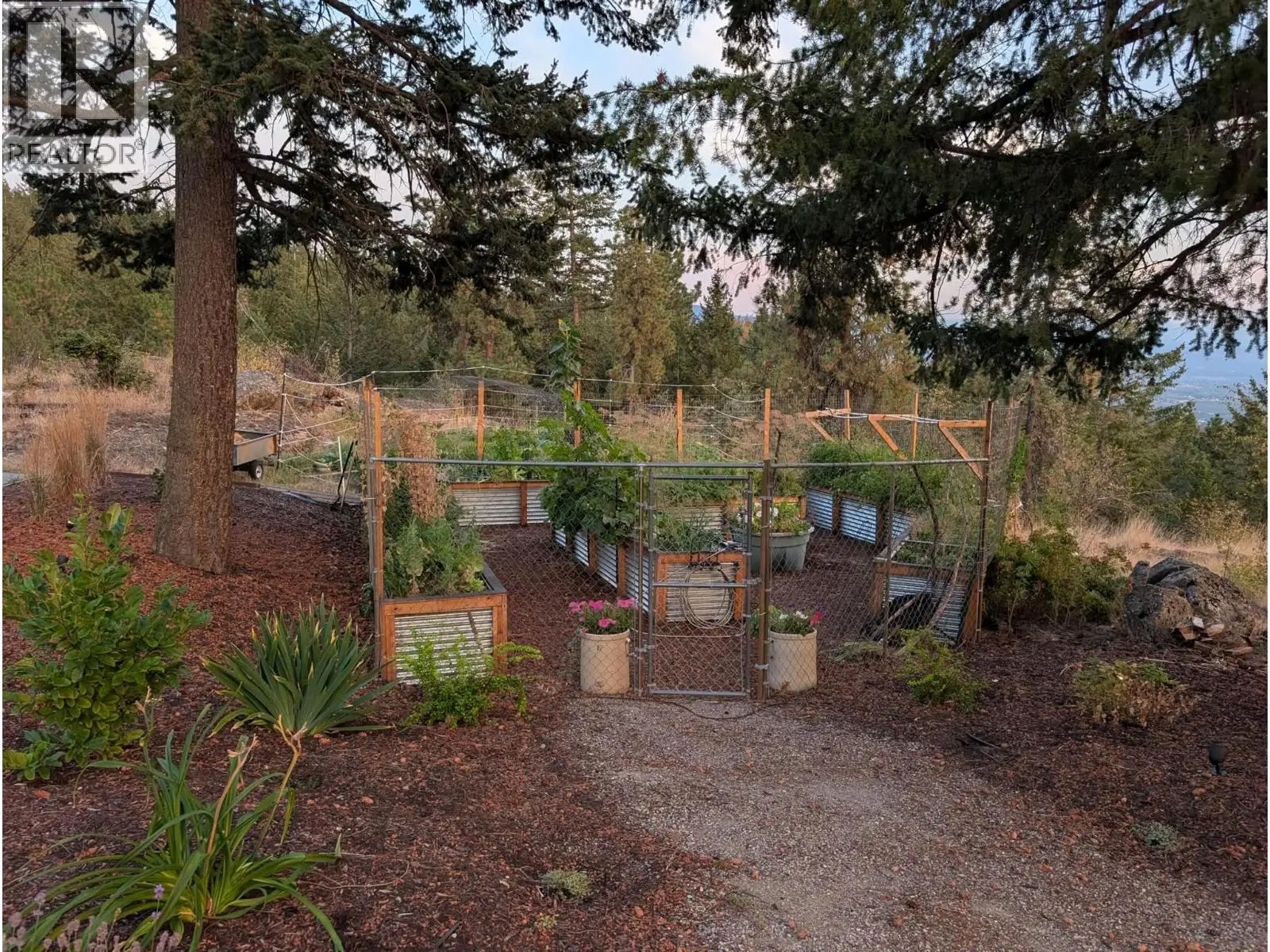 6474 Sierra Drive. Kelowna, British Columbia