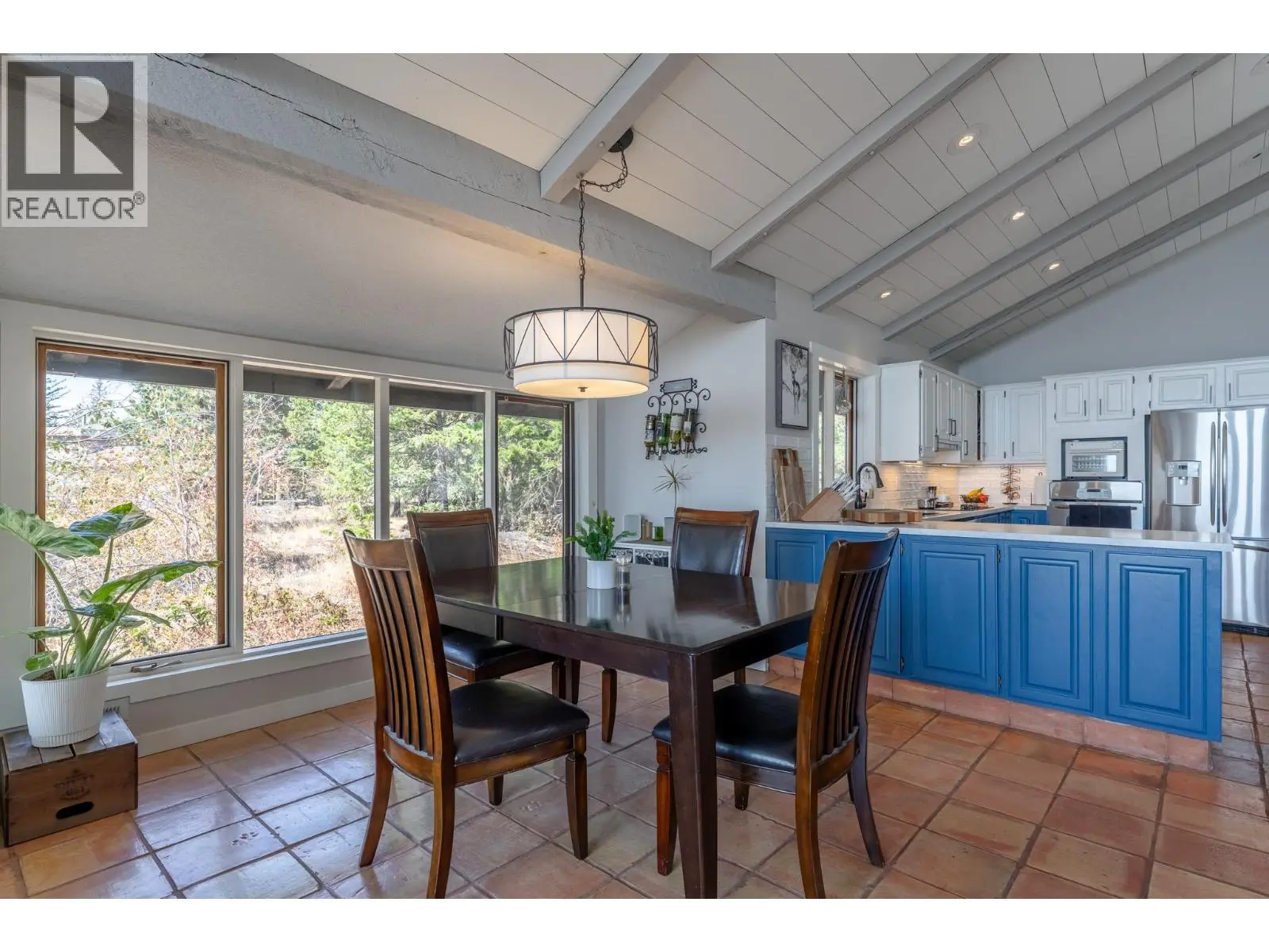 6474 Sierra Drive. Kelowna, British Columbia