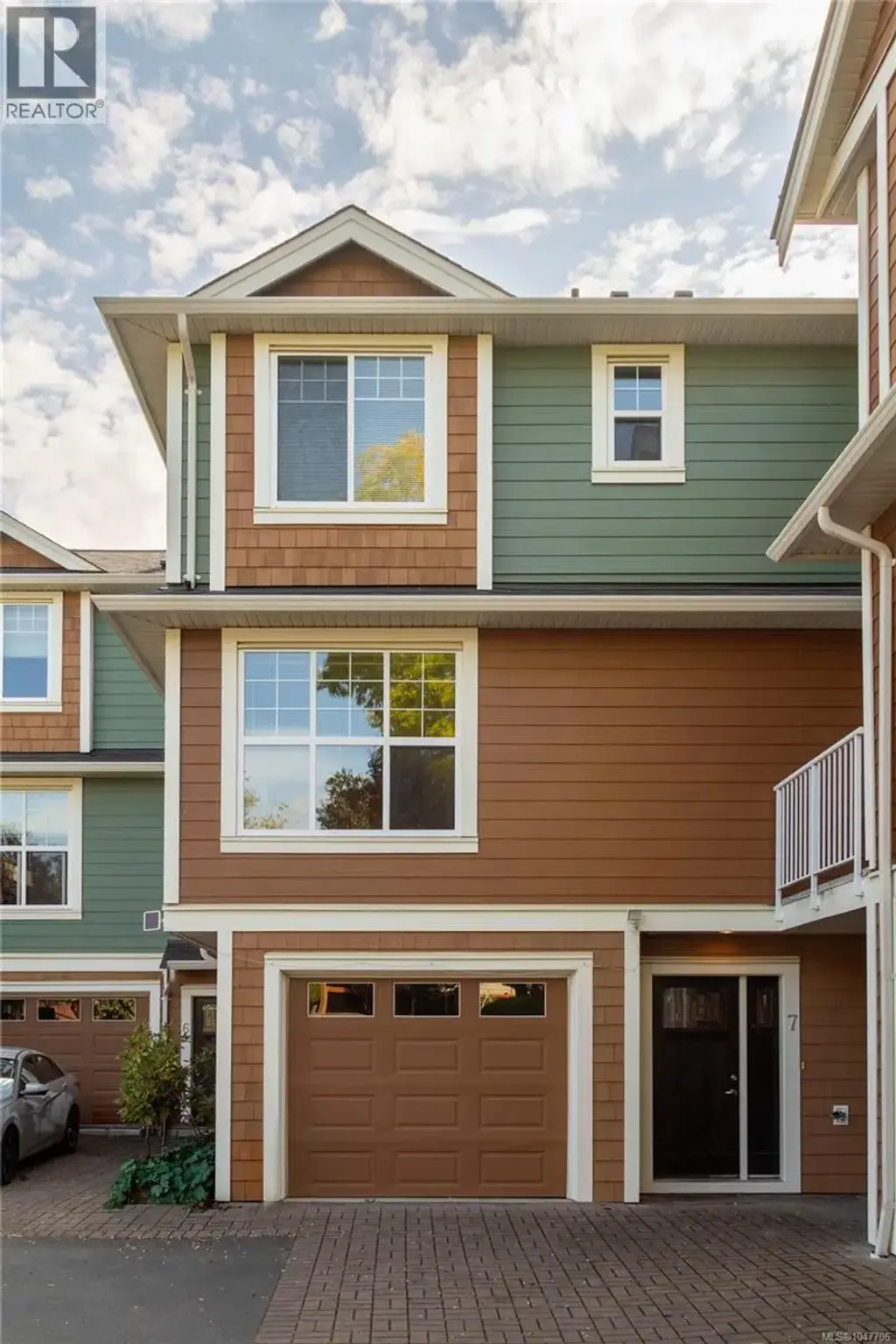 7 4289 Wilkinson Rd, Saanich