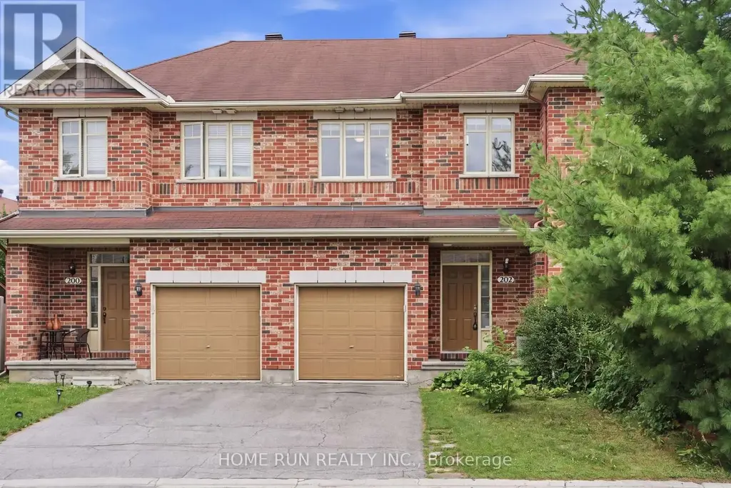 202 Maxwell Bridge Road, Ottawa