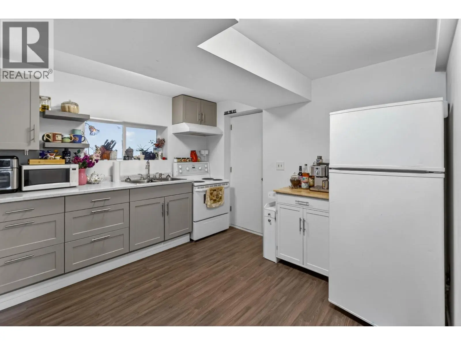 290 Pearson Road. Kelowna, British Columbia