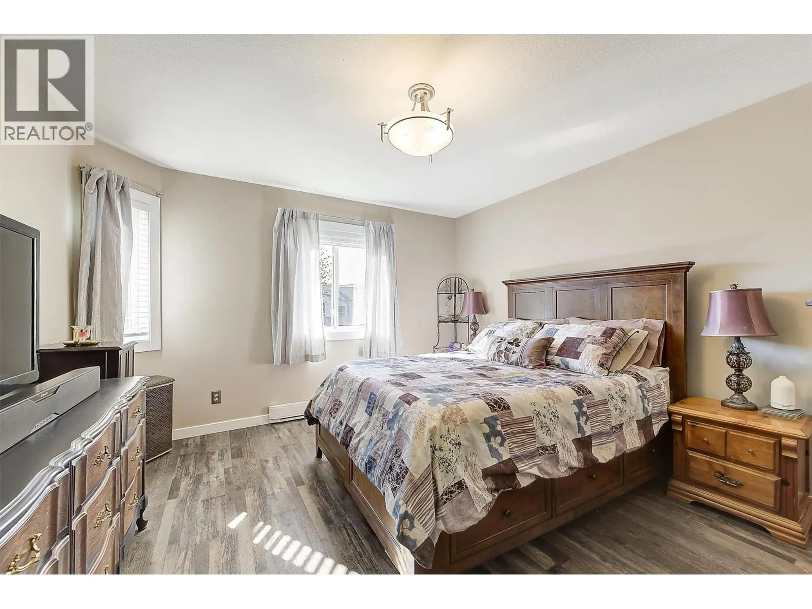 3842 Gordon Drive Unit# 216. Kelowna, British Columbia