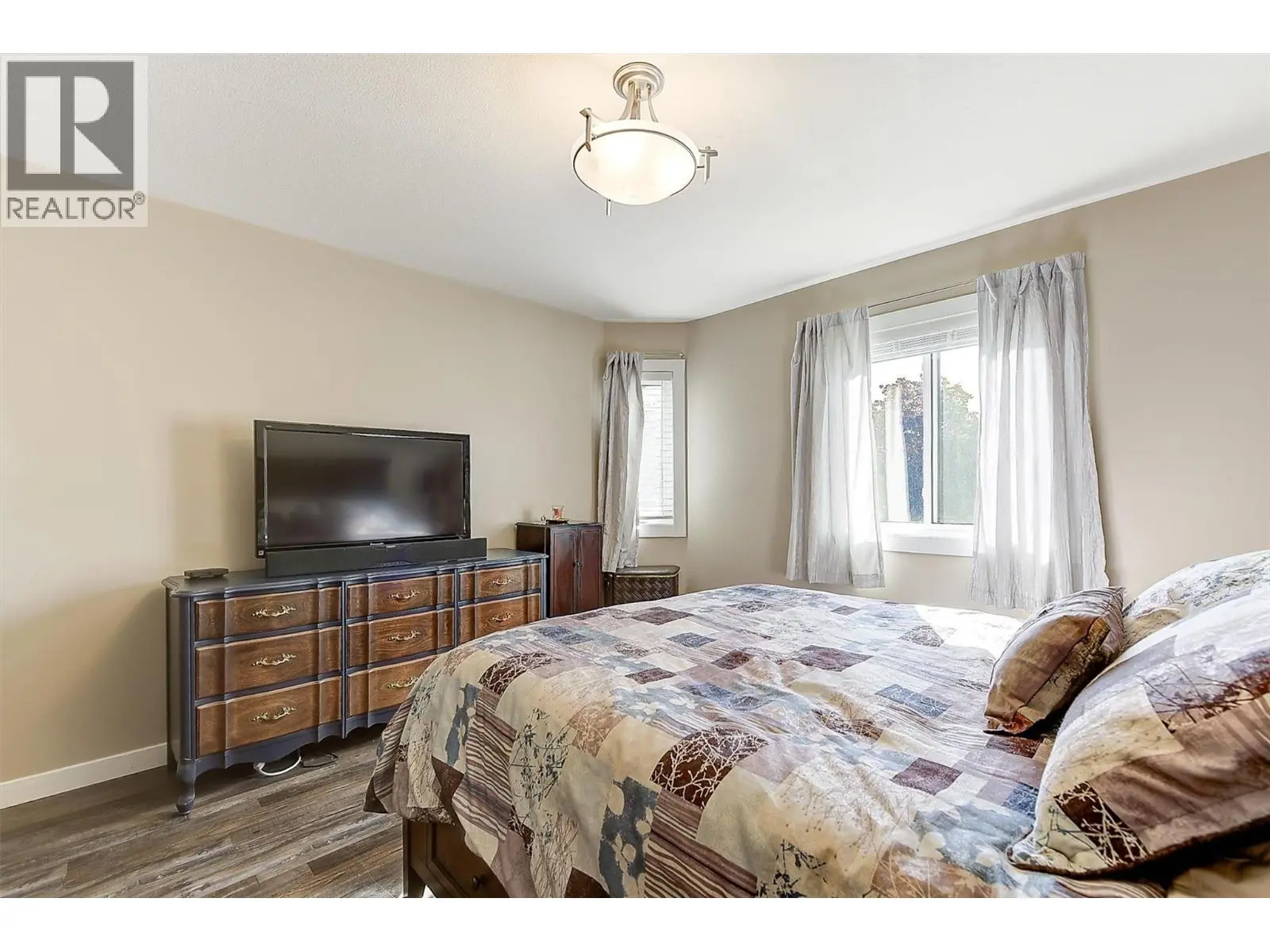 3842 Gordon Drive Unit# 216. Kelowna, British Columbia