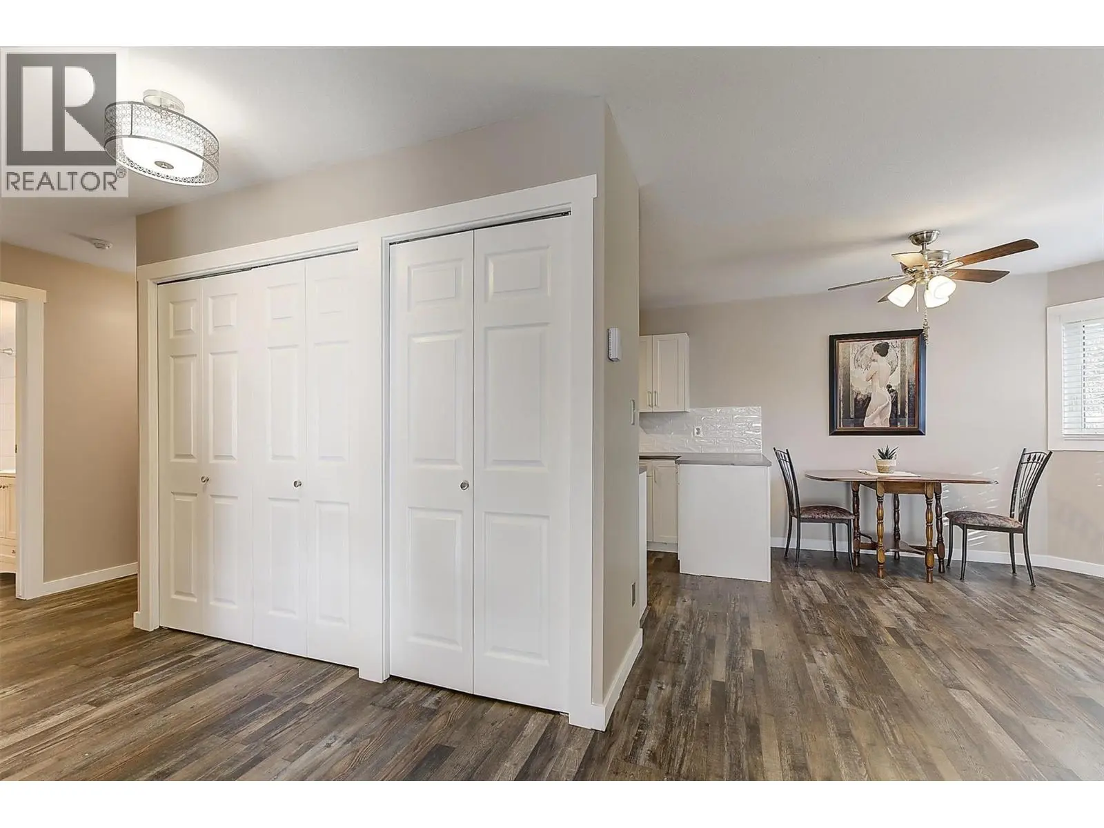 3842 Gordon Drive Unit# 216. Kelowna, British Columbia