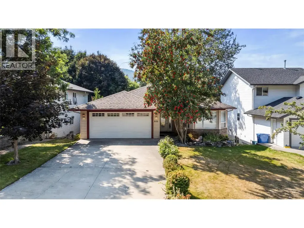 831 37 Street Se, Salmon Arm