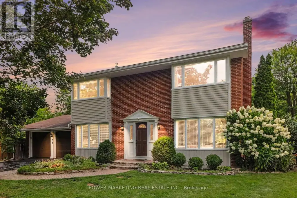 29 Okanagan Drive, Ottawa