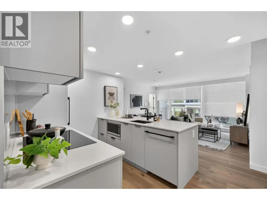 202 8030 Oak Street, Vancouver