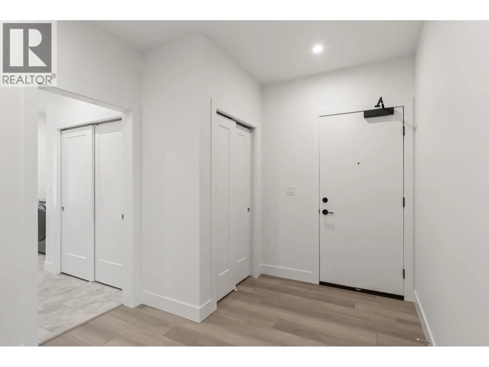 3434 Mckinley Beach Drive Unit# 209. Kelowna, British Columbia