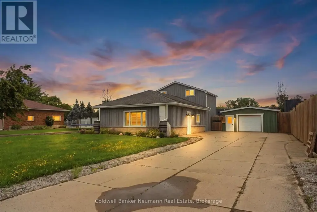 3963 Road 111, Perth East (North Easthope)