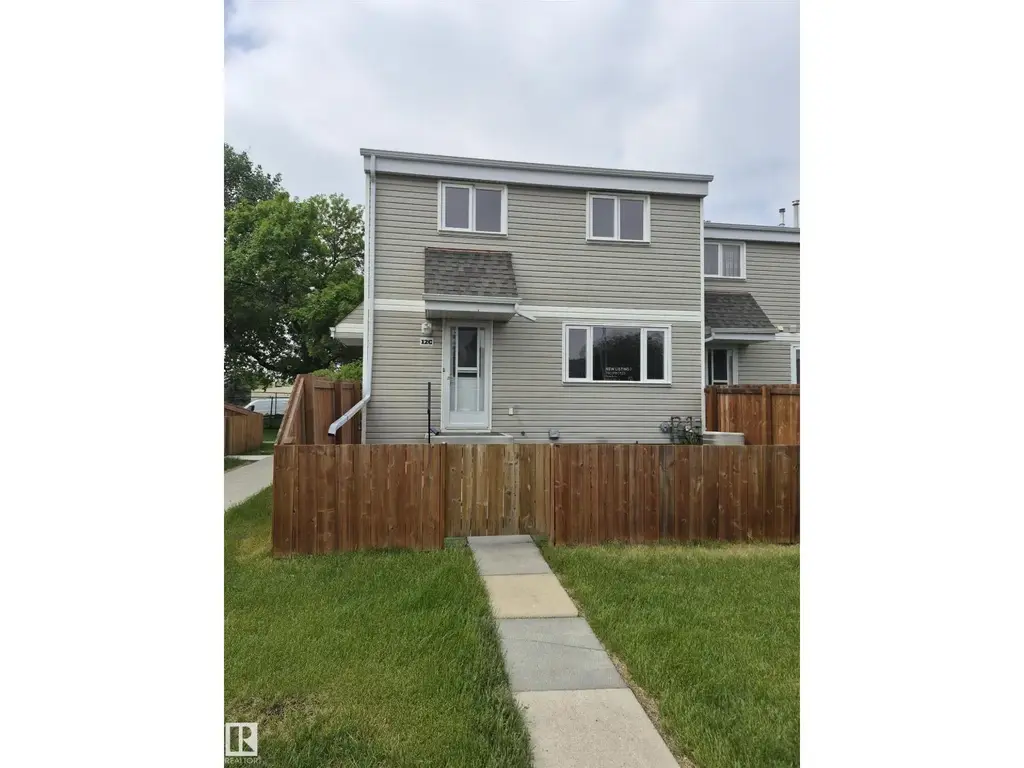 12c Castle Tc Nw, Edmonton