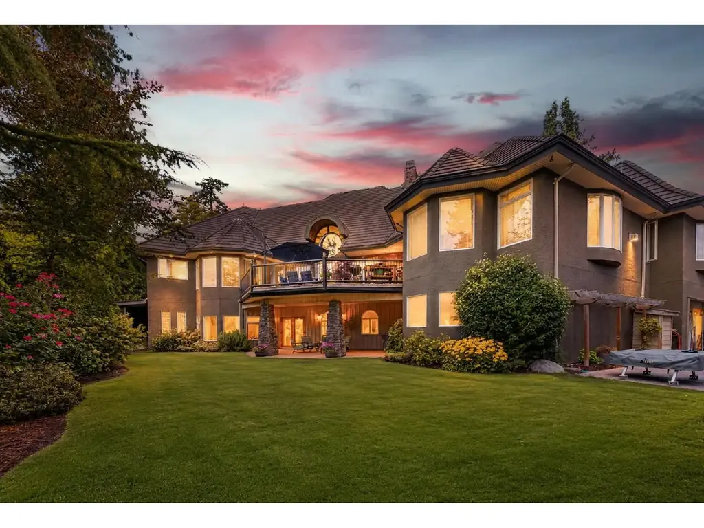 18638 54a Avenue, Surrey