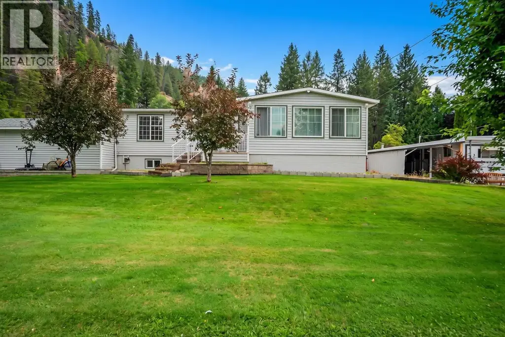 1664 Maida Road, Christina Lake