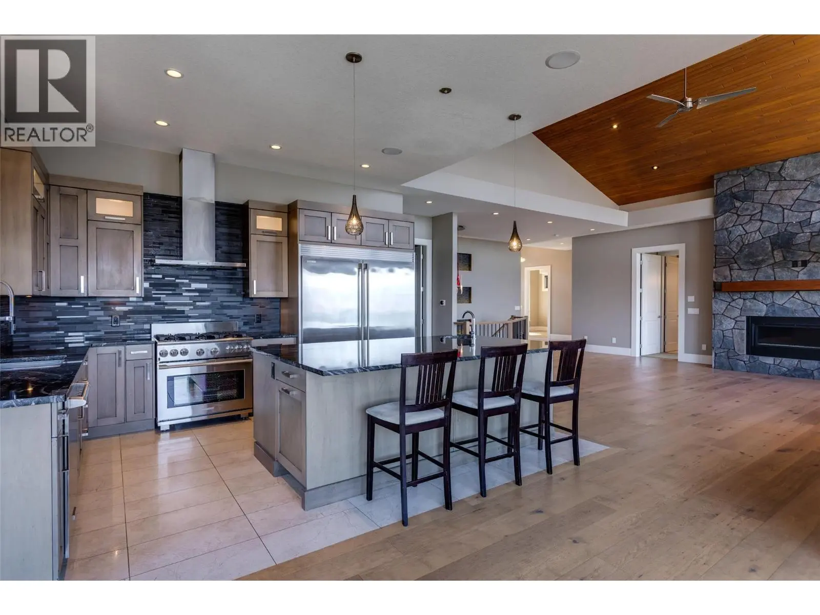 1002 Hewetson Avenue. Kelowna, British Columbia