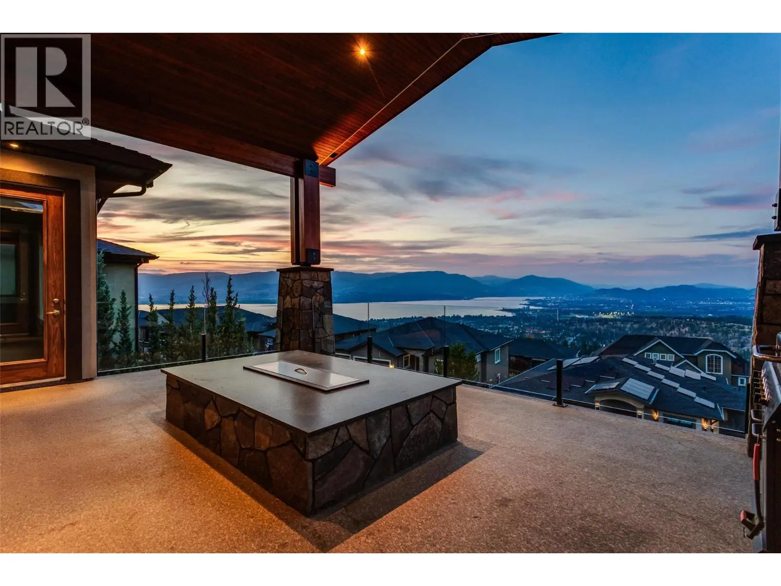 1002 Hewetson Avenue. Kelowna, British Columbia