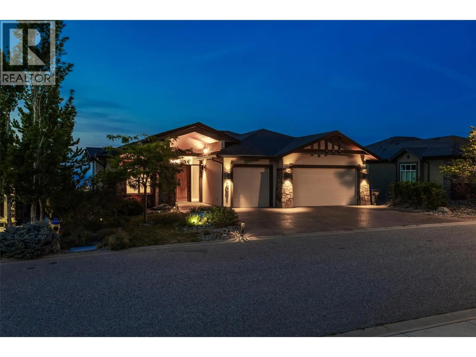 1002 Hewetson Avenue. Kelowna, British Columbia