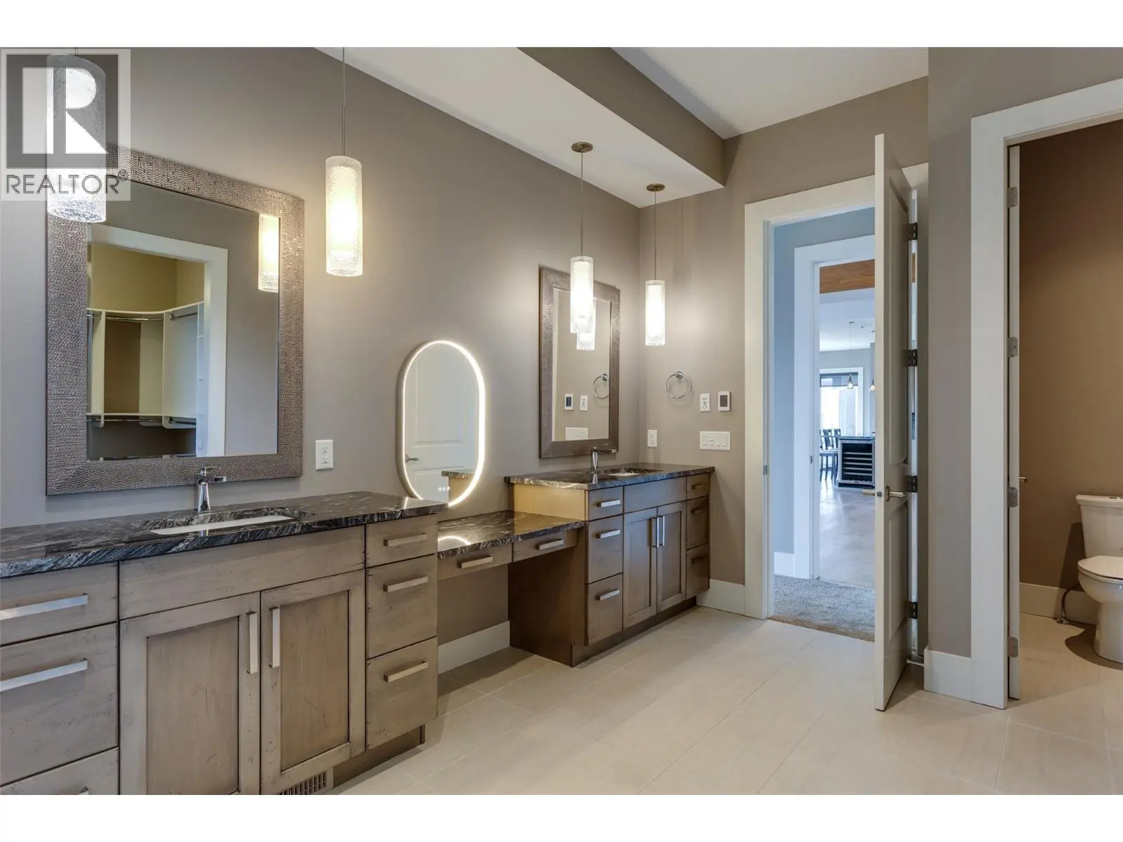 1002 Hewetson Avenue. Kelowna, British Columbia