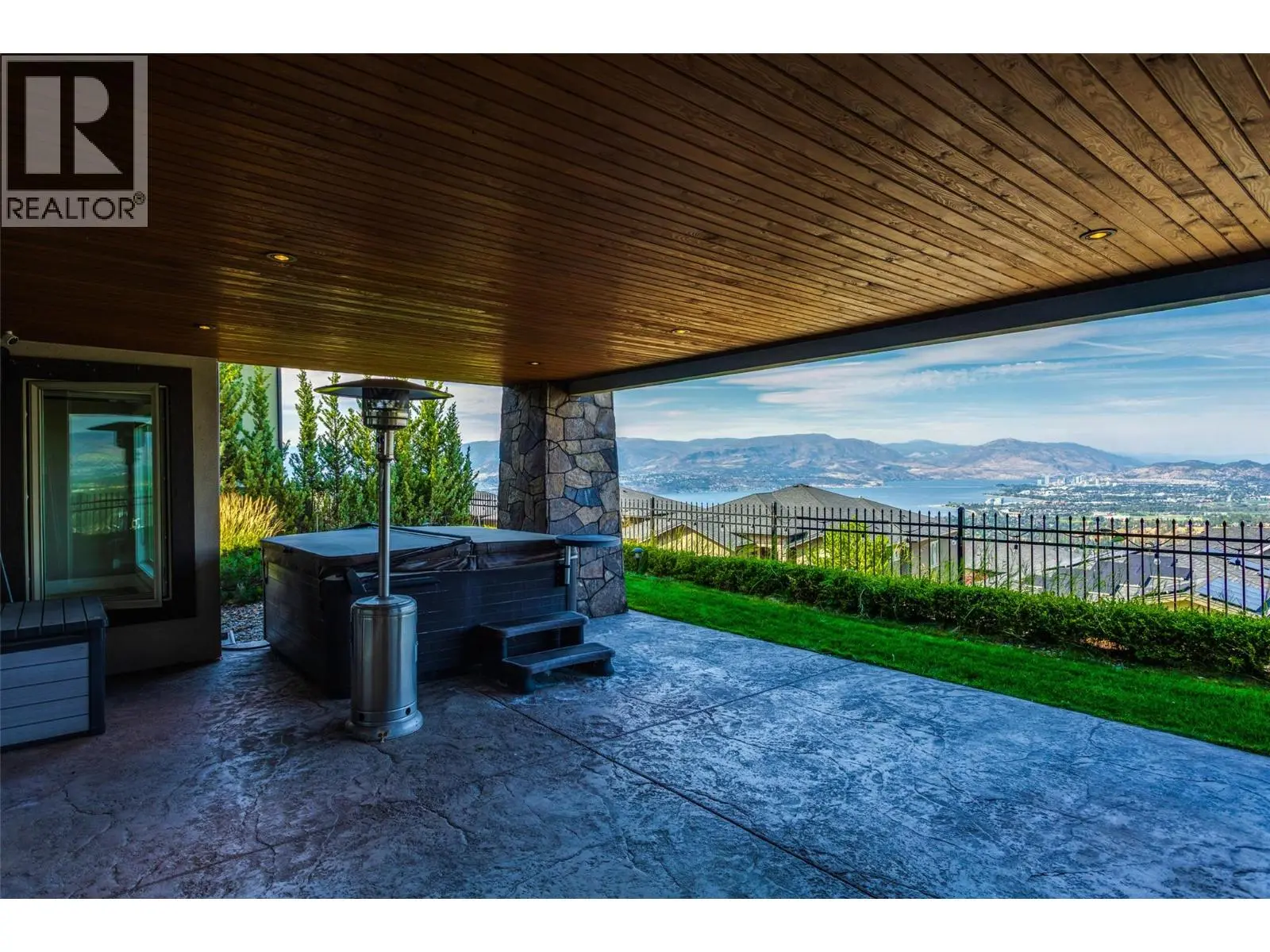 1002 Hewetson Avenue. Kelowna, British Columbia