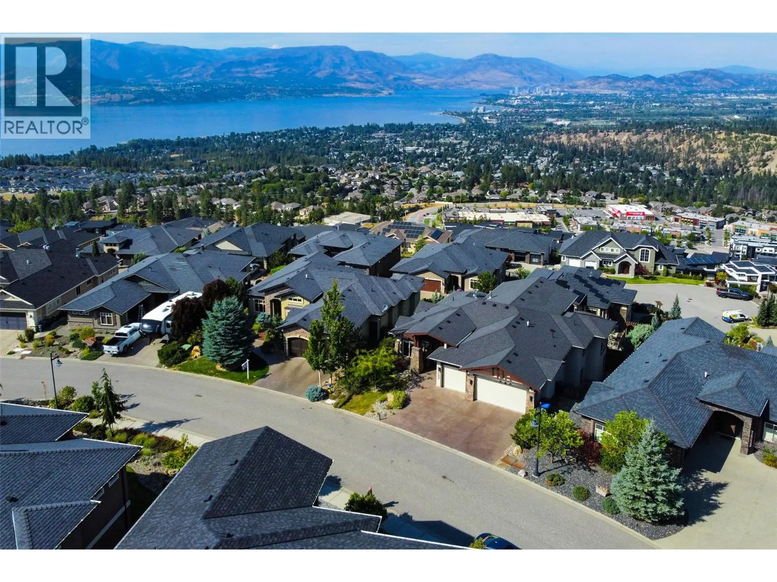 1002 Hewetson Avenue. Kelowna, British Columbia