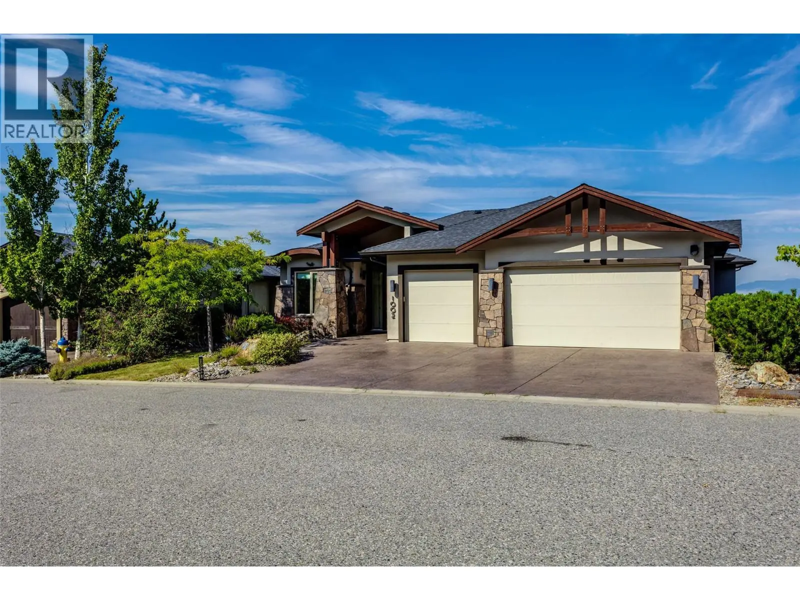 1002 Hewetson Avenue. Kelowna, British Columbia