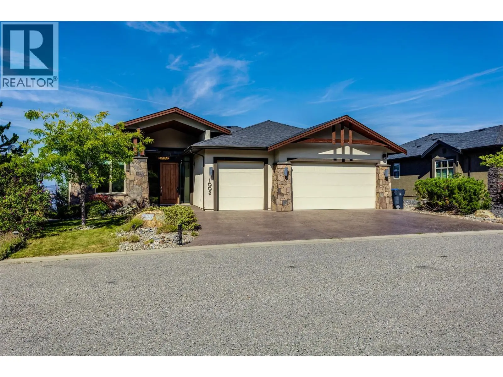 1002 Hewetson Avenue. Kelowna, British Columbia