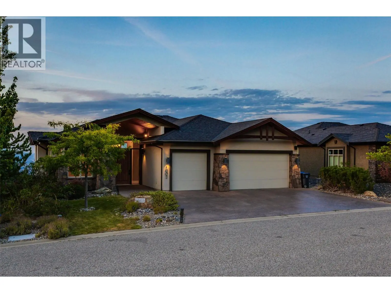 1002 Hewetson Avenue. Kelowna, British Columbia