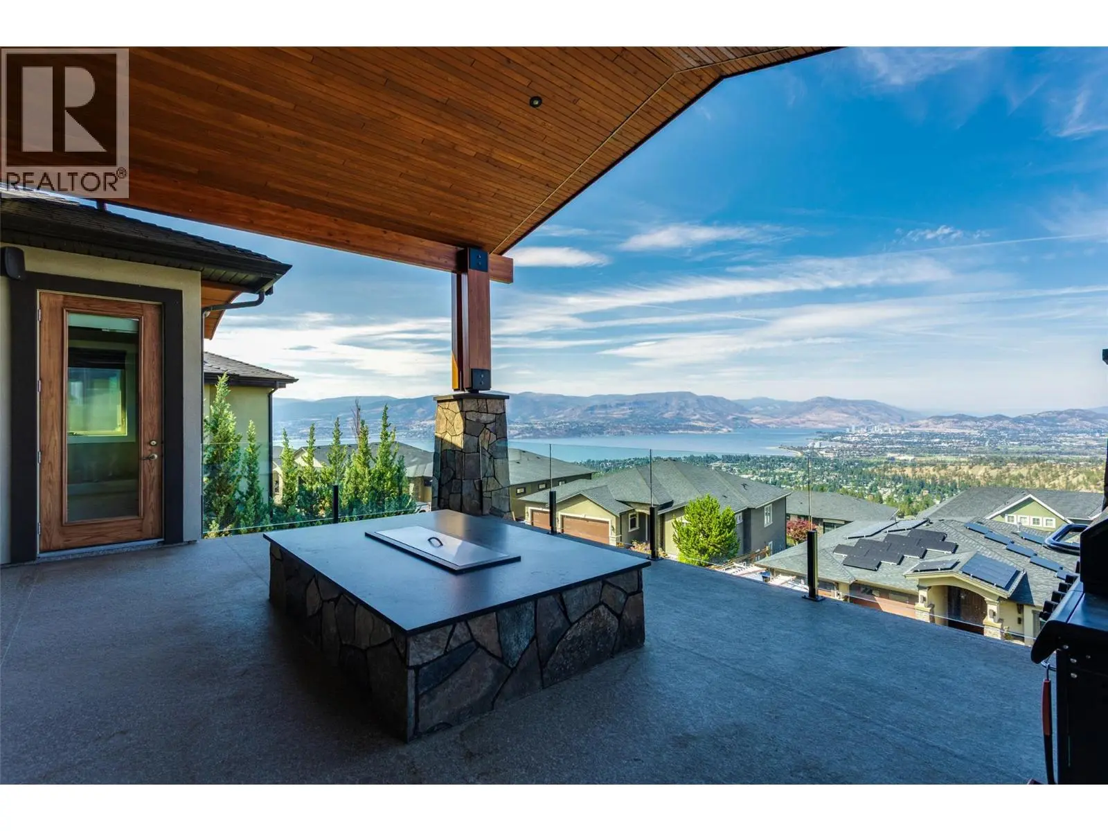1002 Hewetson Avenue. Kelowna, British Columbia