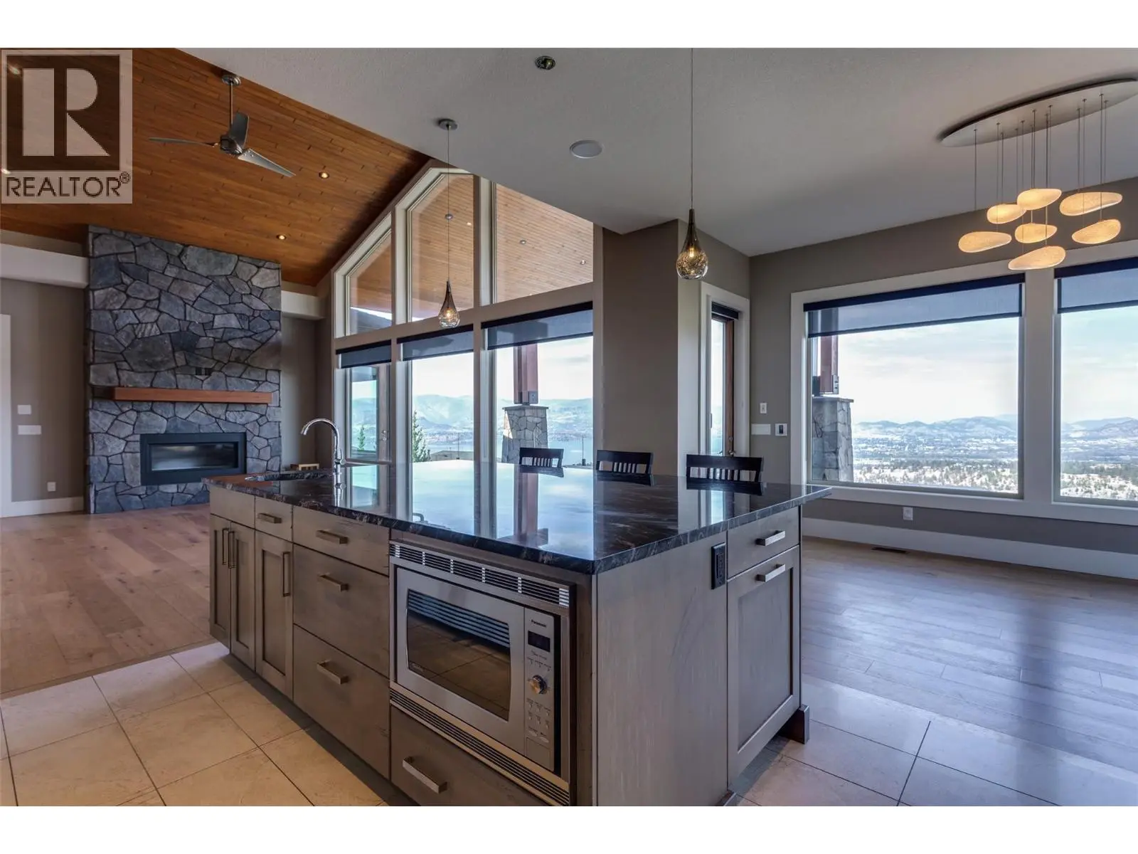 1002 Hewetson Avenue. Kelowna, British Columbia