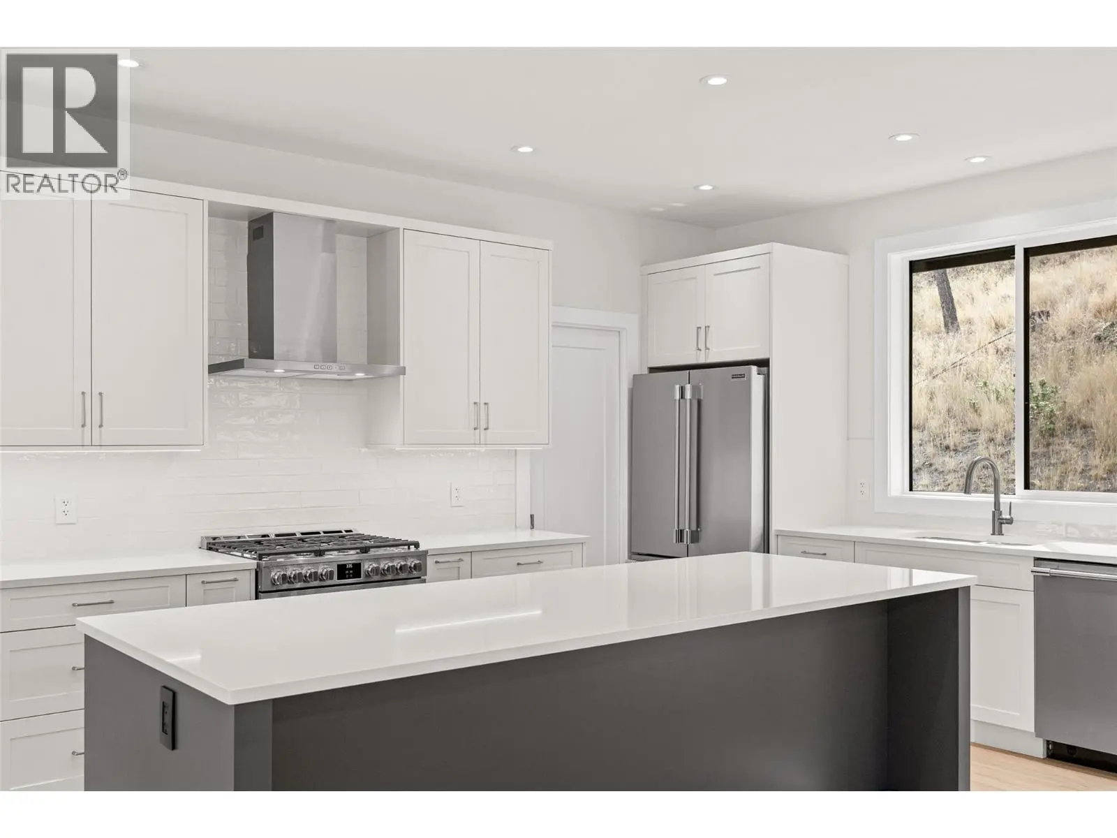 1448 Whistling Pine Place. Kelowna, British Columbia