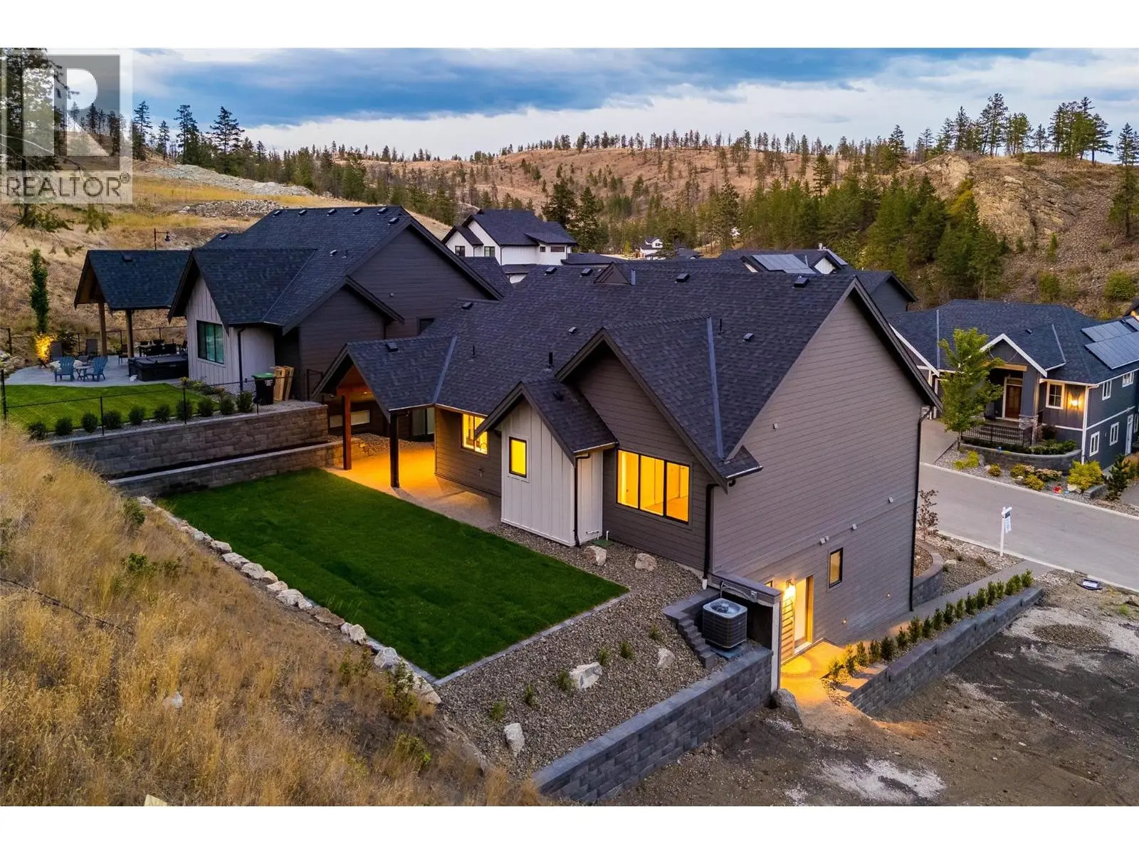 1448 Whistling Pine Place. Kelowna, British Columbia