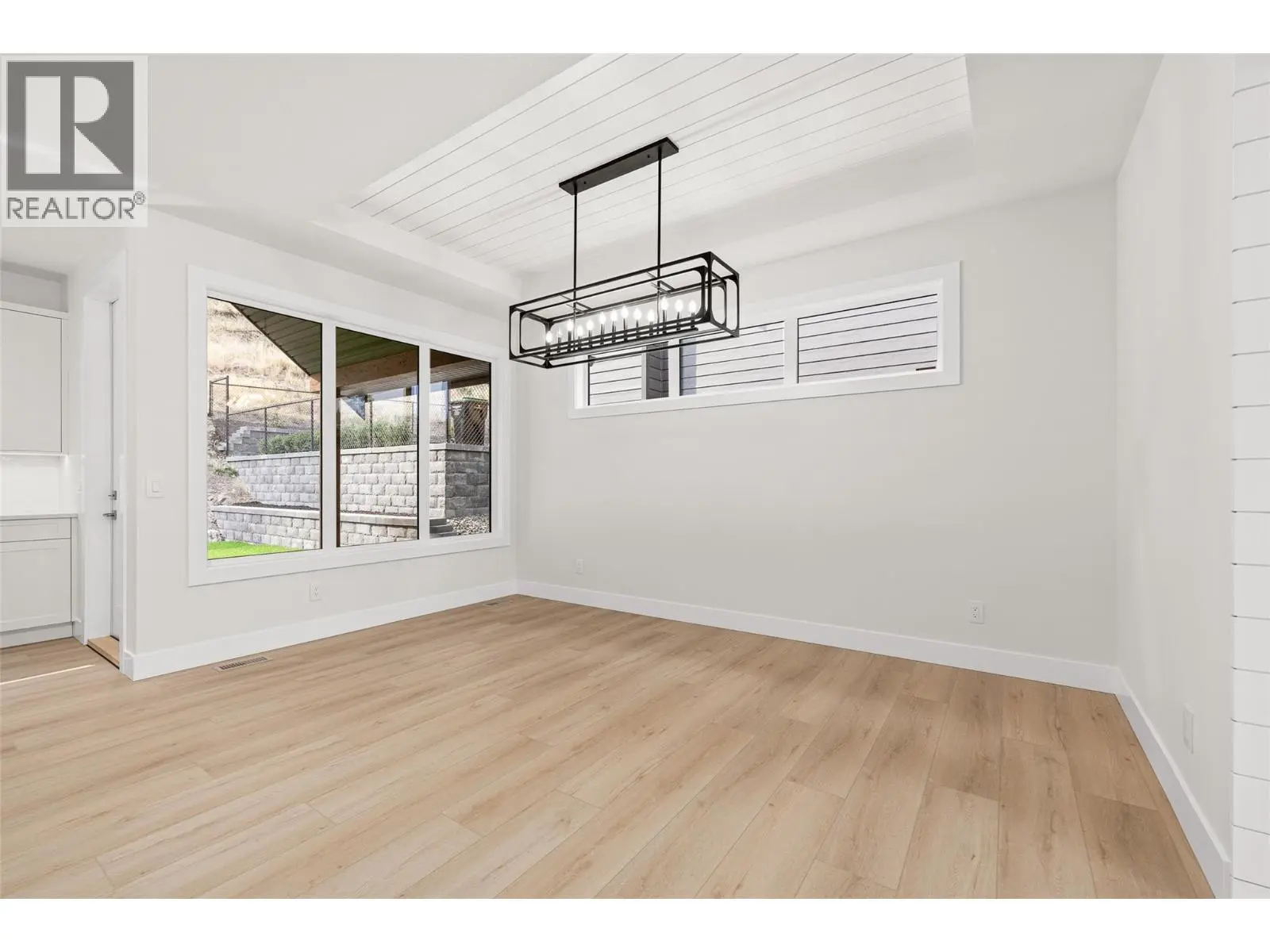 1448 Whistling Pine Place. Kelowna, British Columbia
