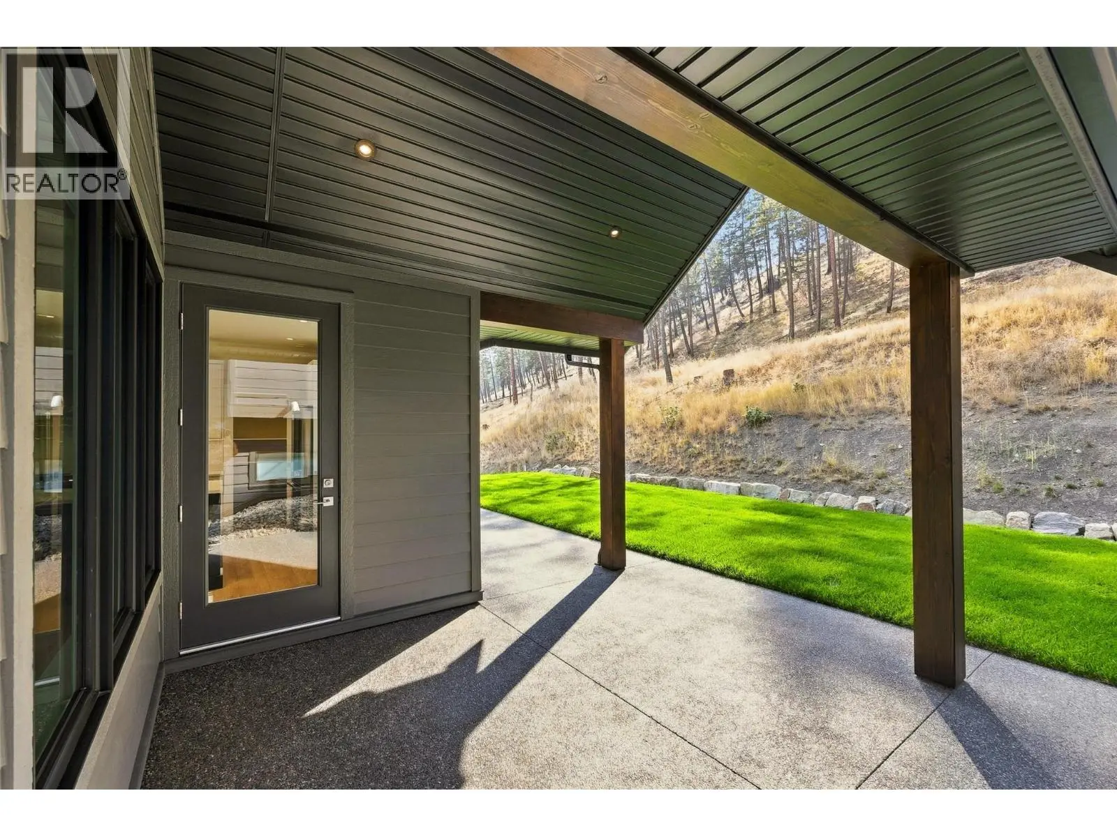 1448 Whistling Pine Place. Kelowna, British Columbia