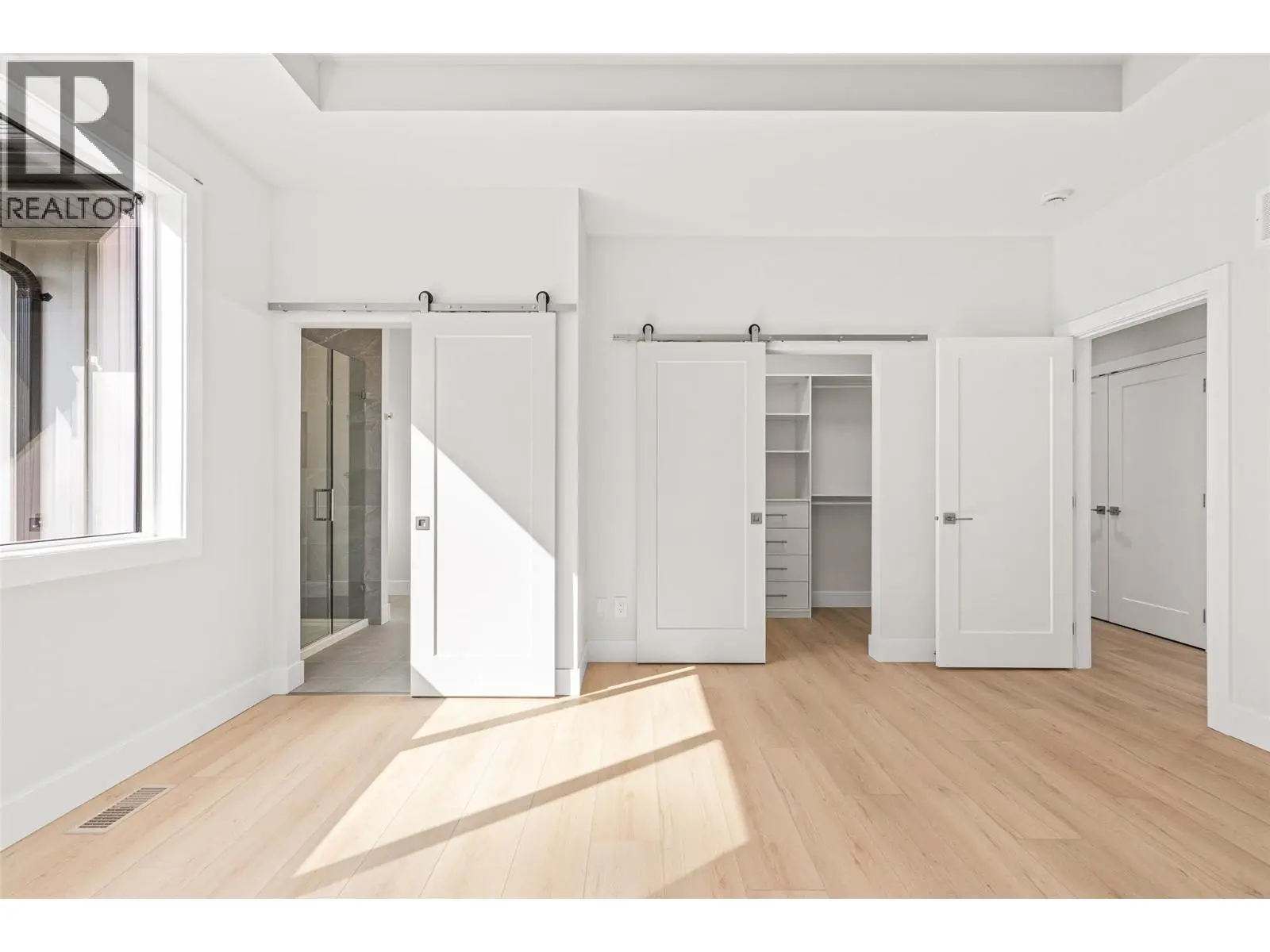 1448 Whistling Pine Place. Kelowna, British Columbia