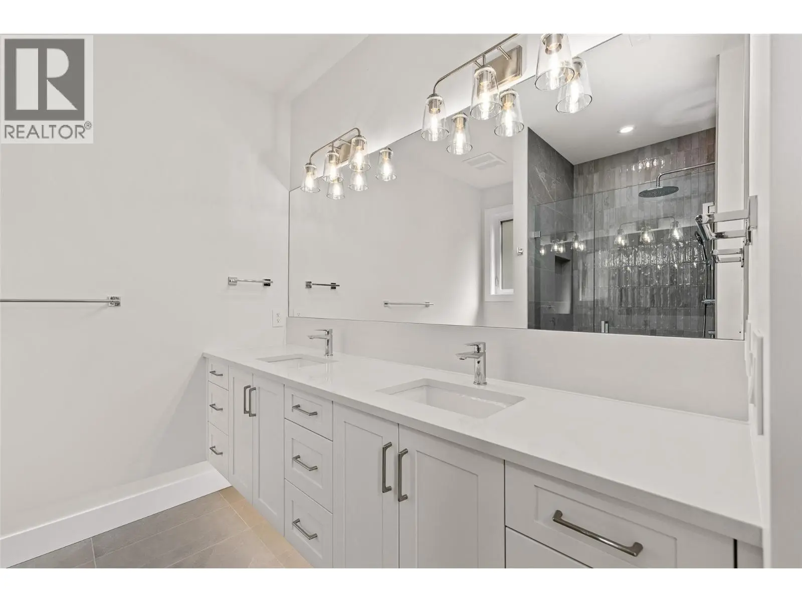 1448 Whistling Pine Place. Kelowna, British Columbia