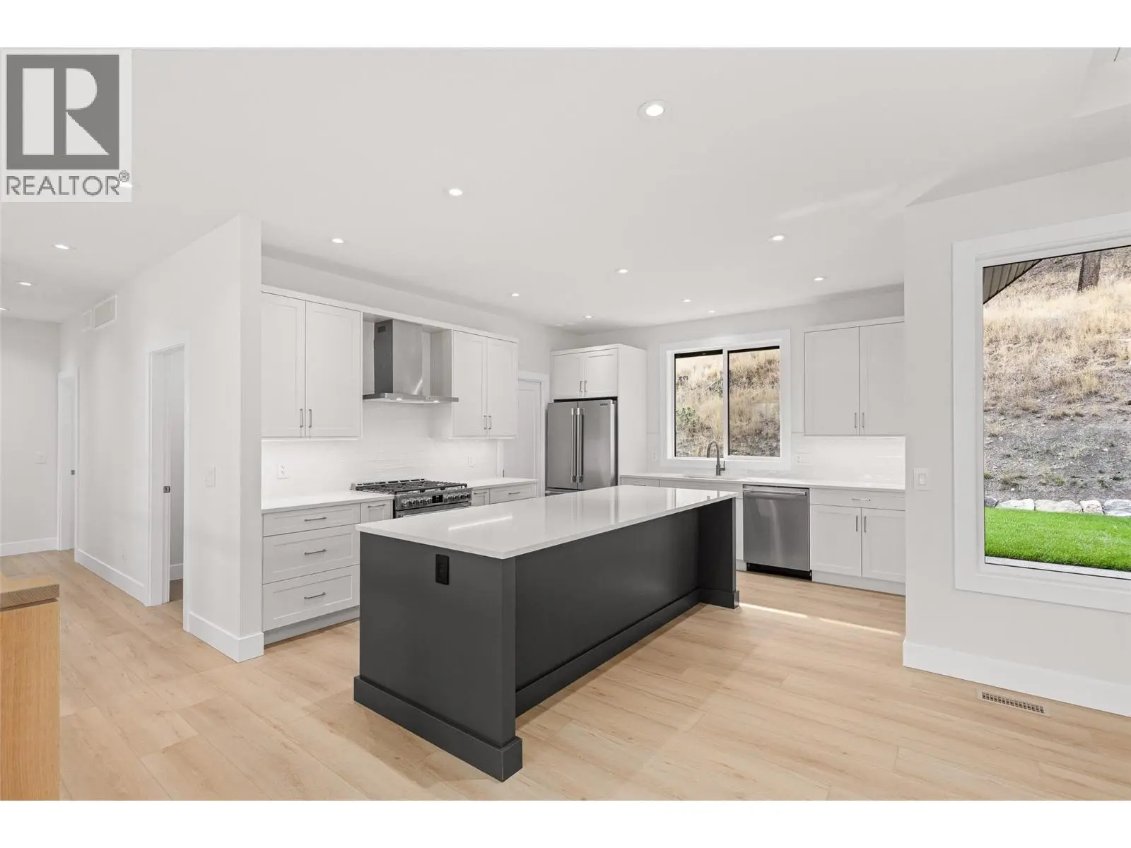 1448 Whistling Pine Place. Kelowna, British Columbia