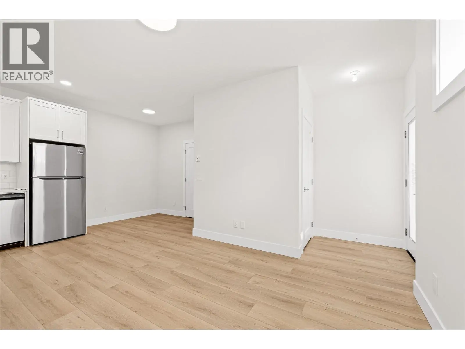 1448 Whistling Pine Place. Kelowna, British Columbia