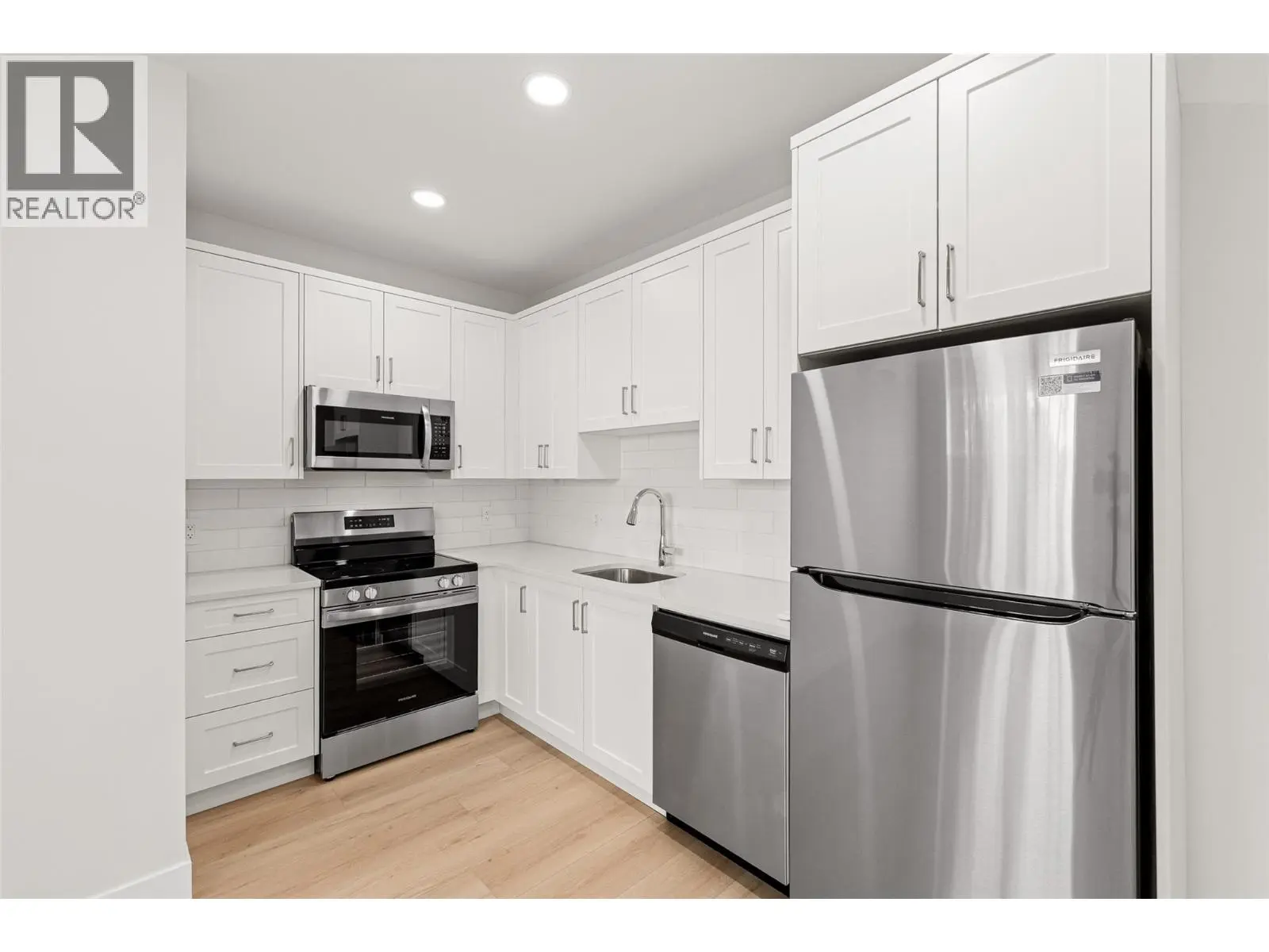 1448 Whistling Pine Place. Kelowna, British Columbia