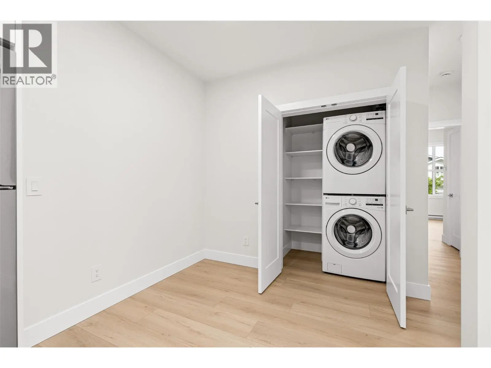 1448 Whistling Pine Place. Kelowna, British Columbia
