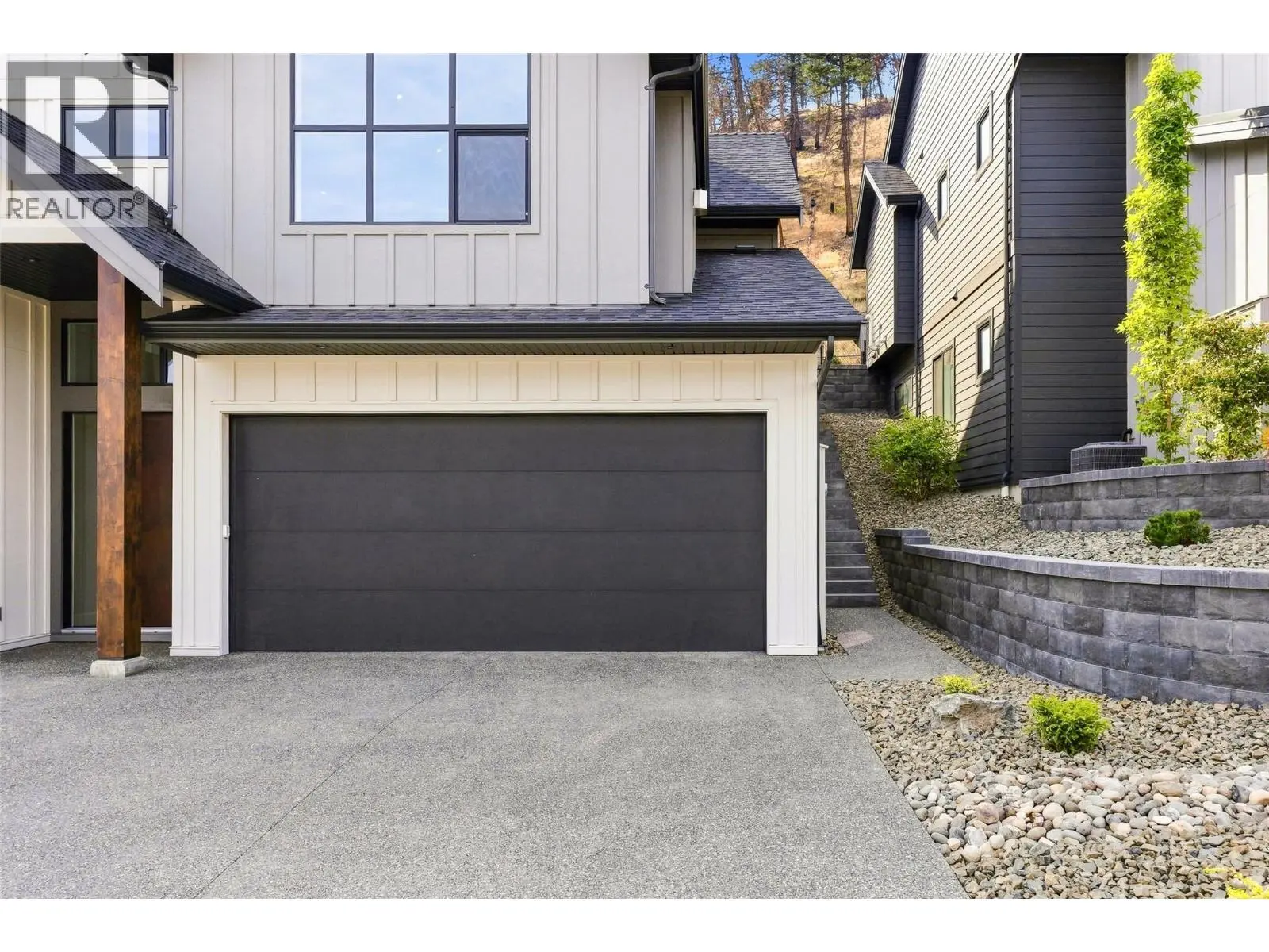 1448 Whistling Pine Place. Kelowna, British Columbia