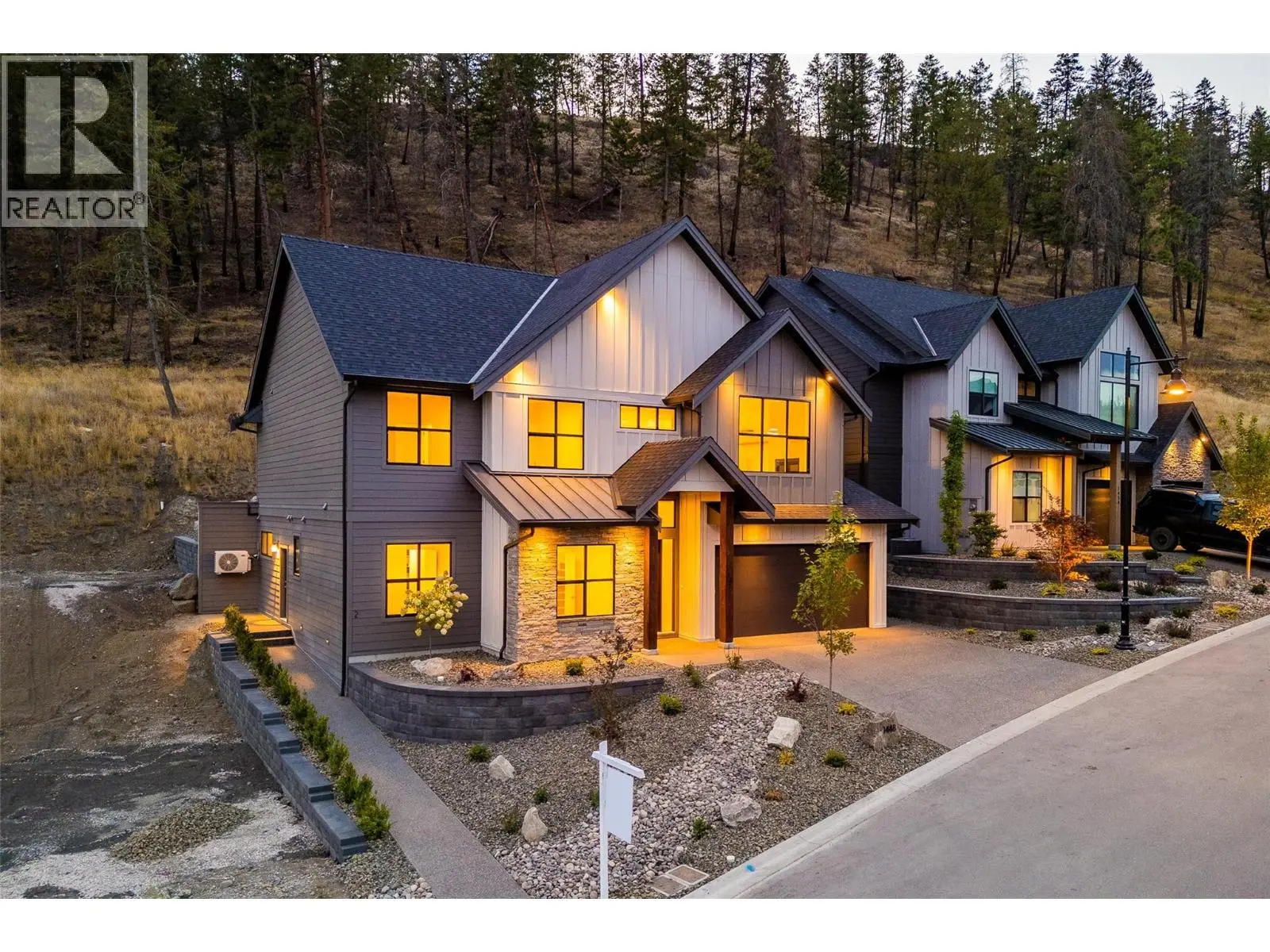 1448 Whistling Pine Place. Kelowna, British Columbia