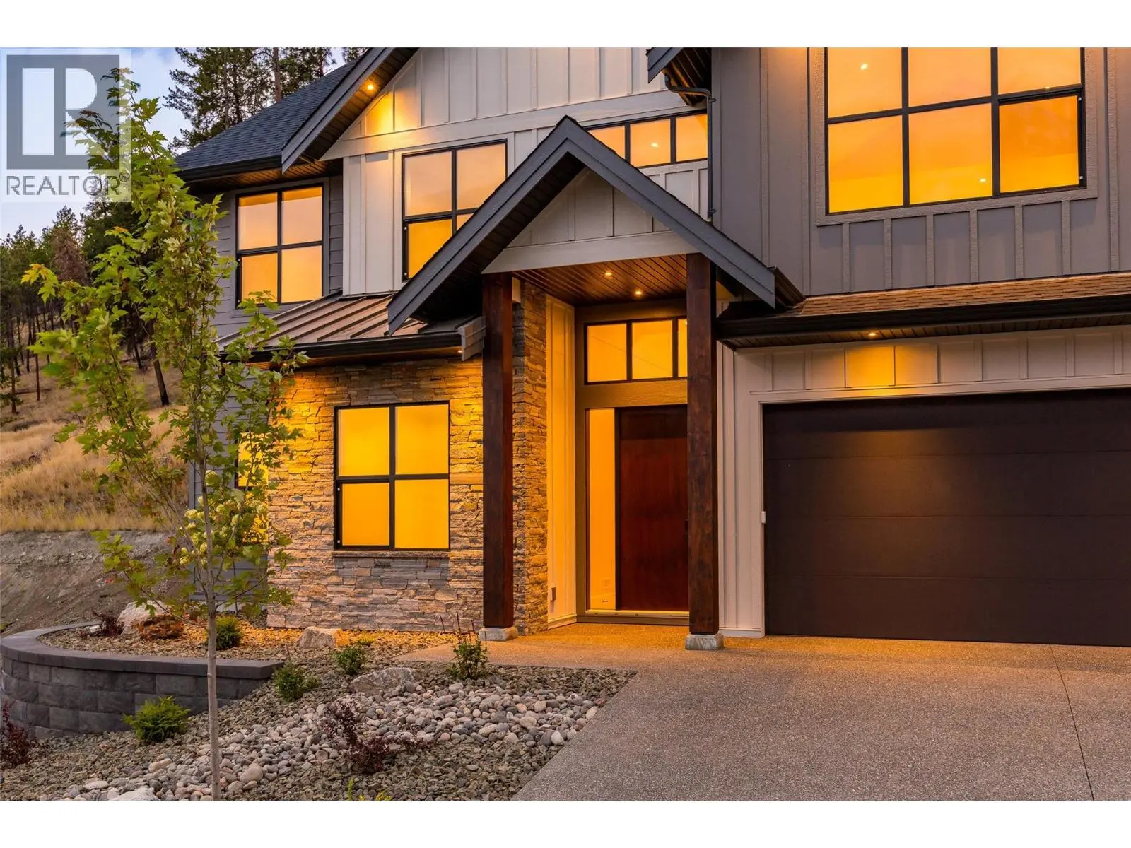1448 Whistling Pine Place. Kelowna, British Columbia