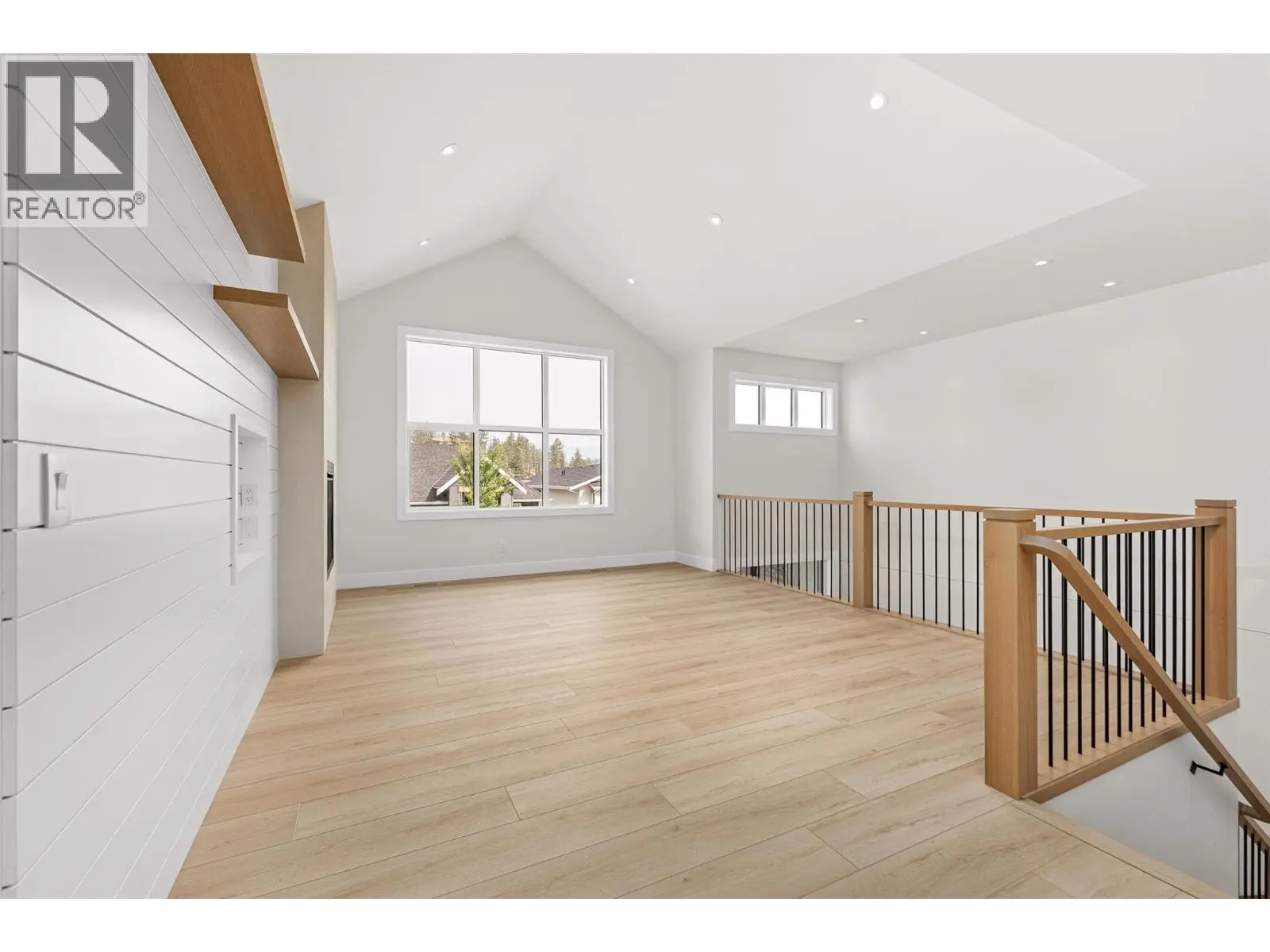 1448 Whistling Pine Place. Kelowna, British Columbia