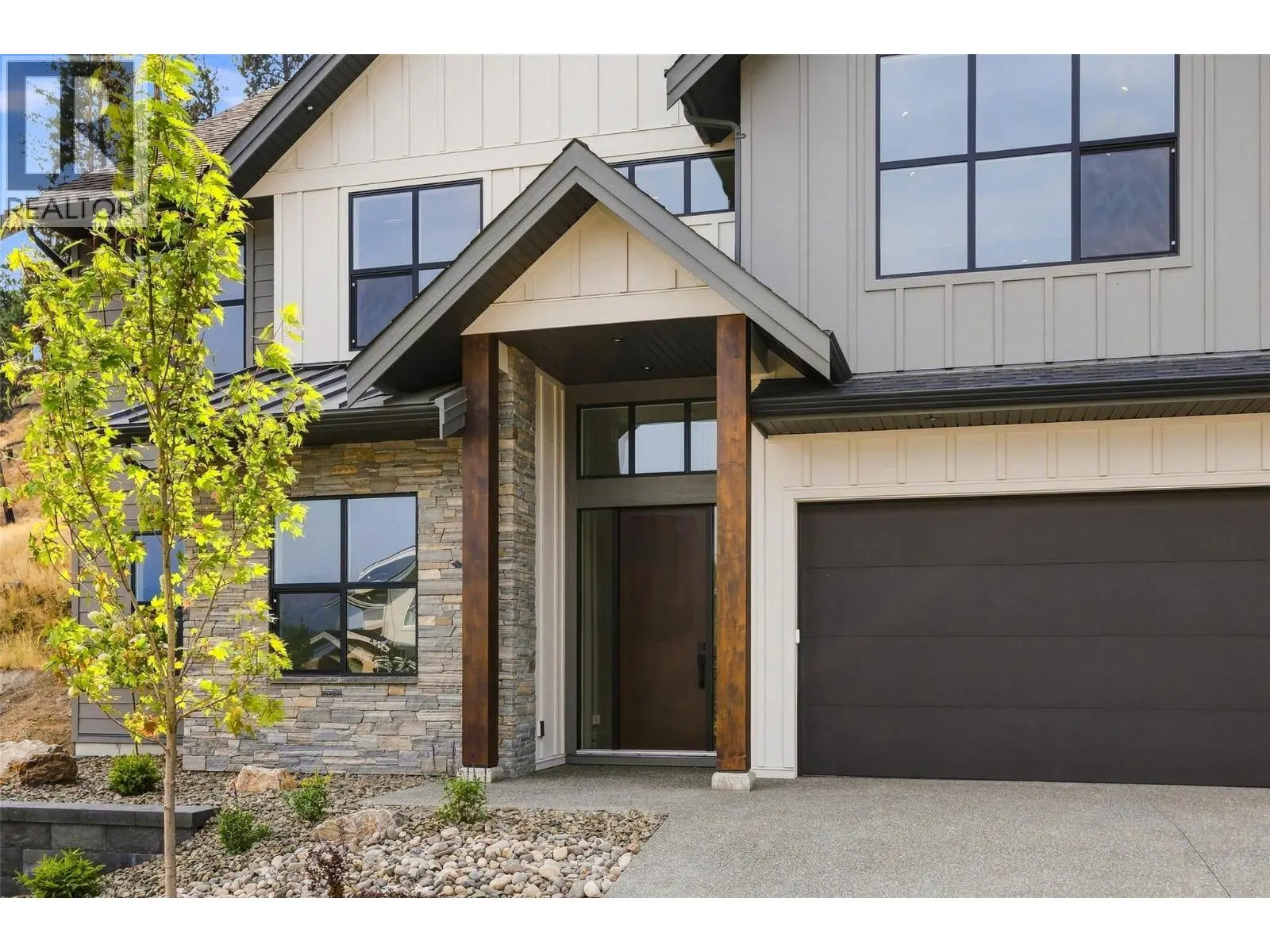 1448 Whistling Pine Place. Kelowna, British Columbia