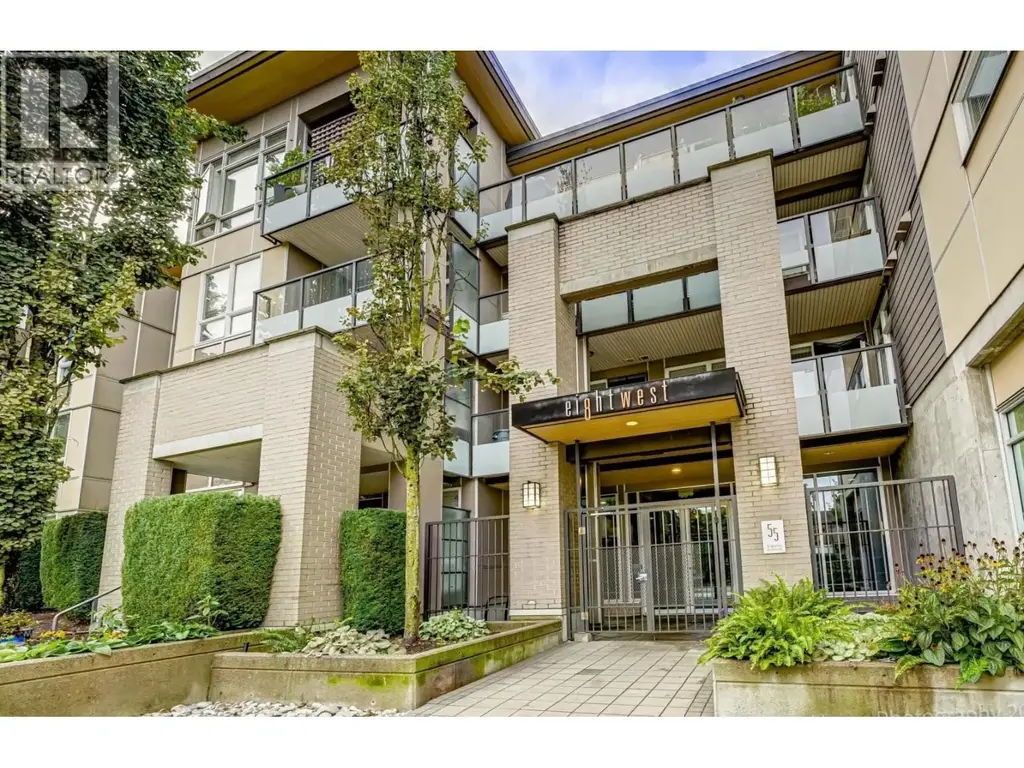 420 55 Eighth Avenue, New Westminster