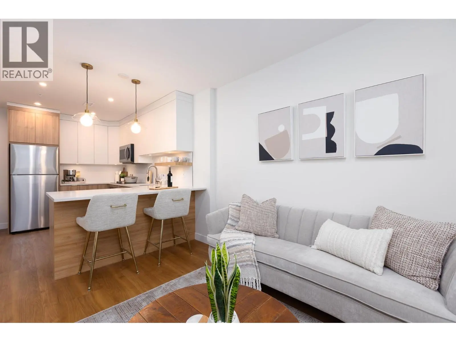 1281 Pridham Avenue Unit# 621. Kelowna, British Columbia