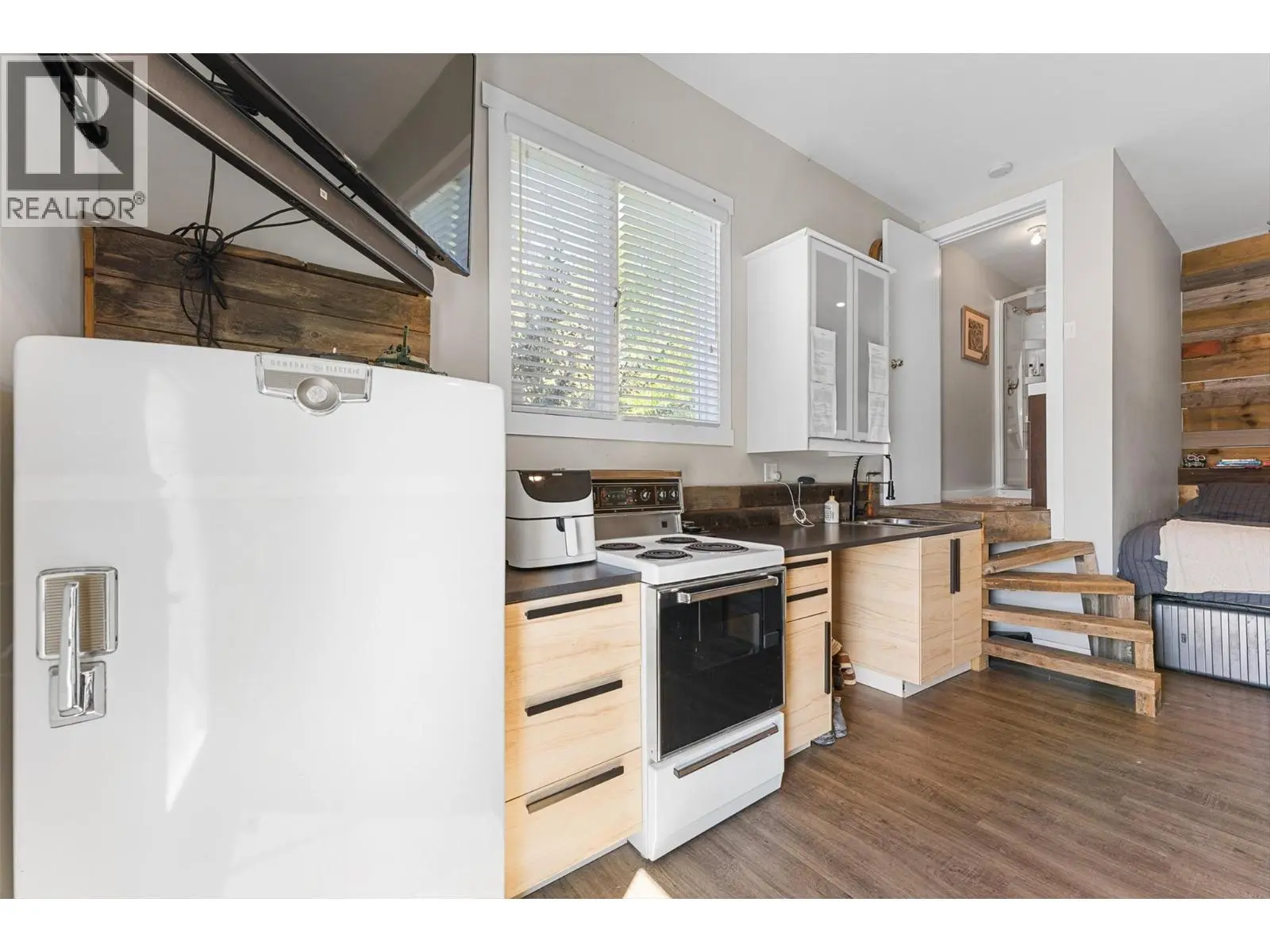 1456 Latta Road. Kelowna, British Columbia